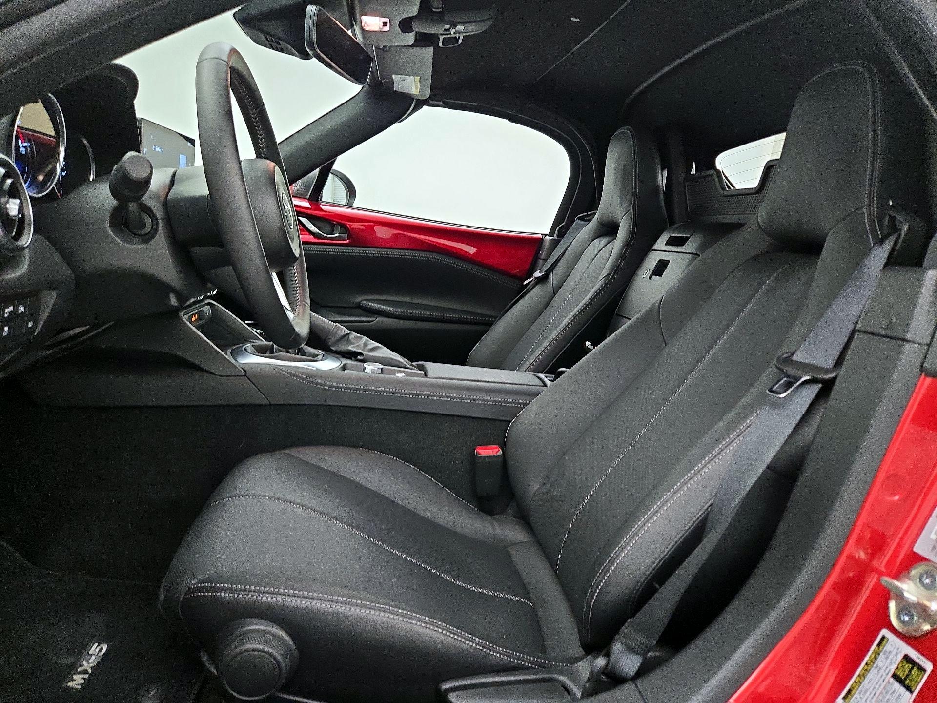 Thumbnail: 2025 Mazda MX-5 Miata - 11