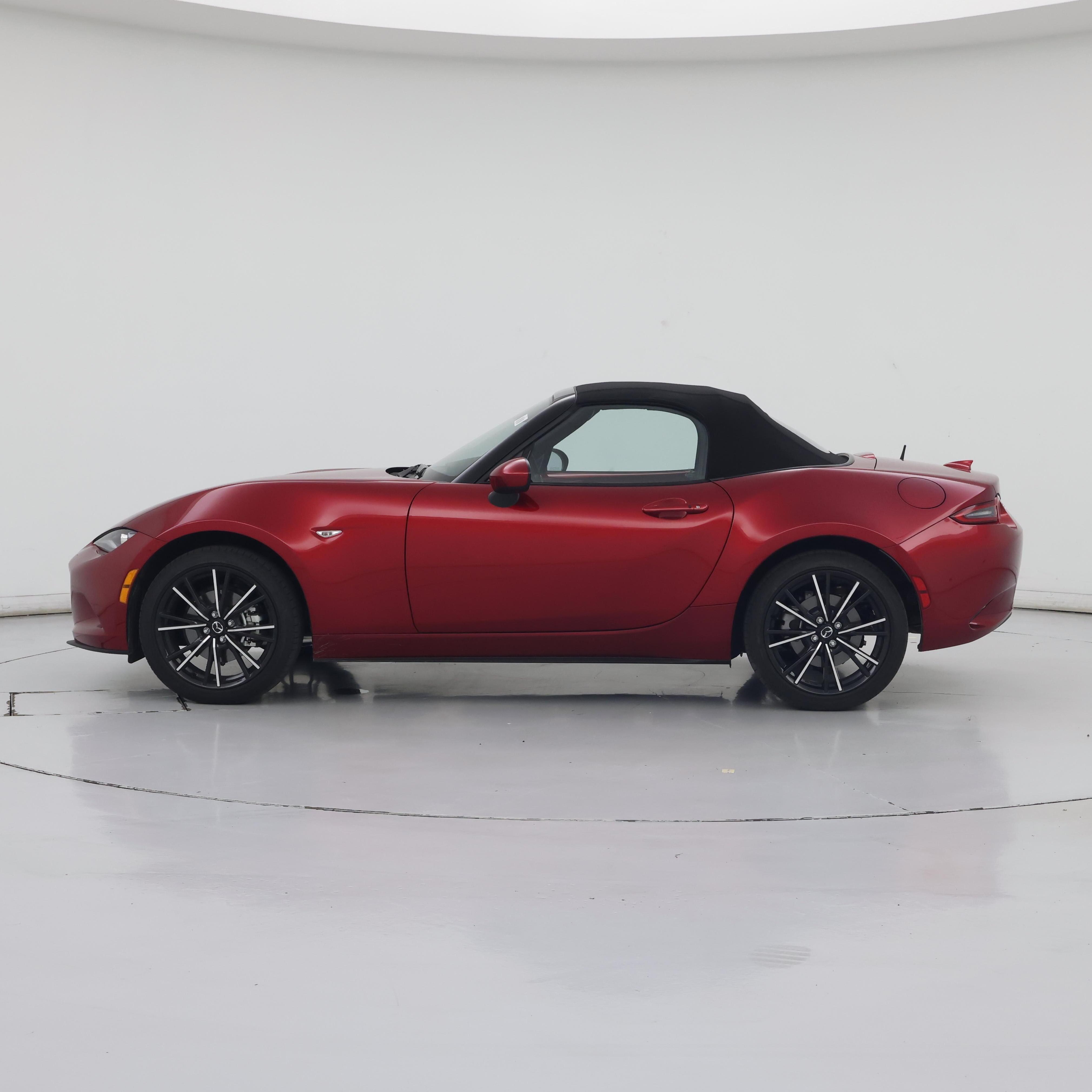 Thumbnail: 2025 Mazda MX-5 Miata - 3