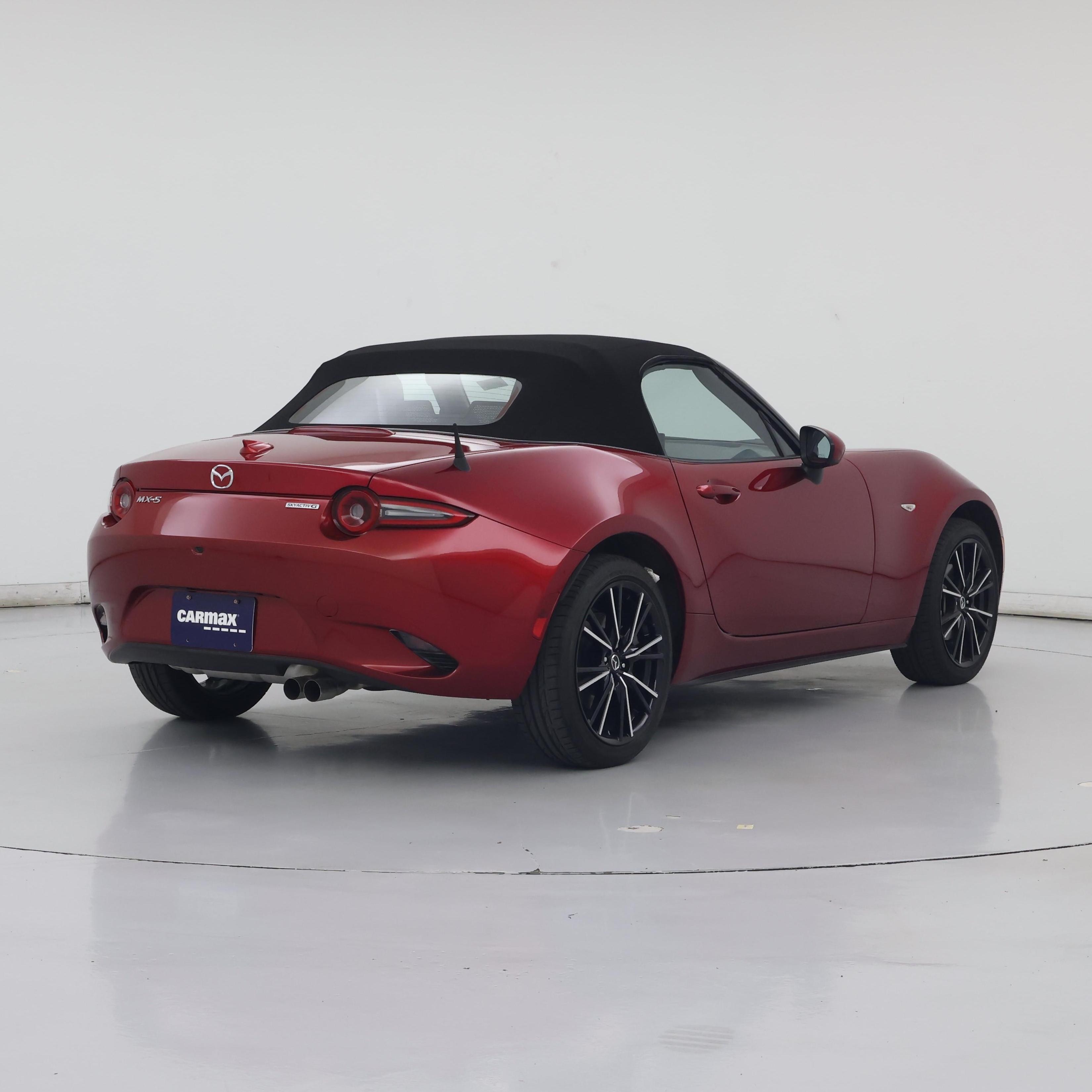 Thumbnail: 2025 Mazda MX-5 Miata - 8