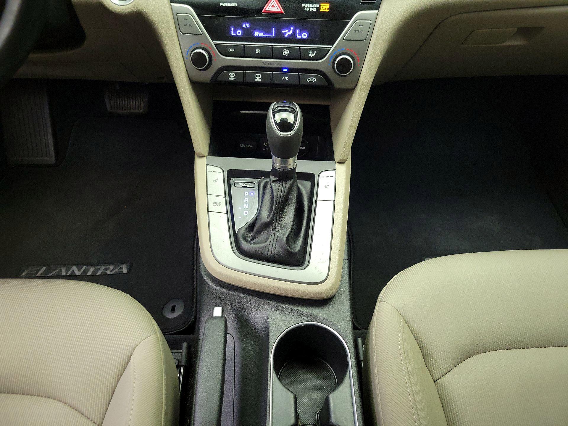 Thumbnail: 2017 Hyundai Elantra - 17