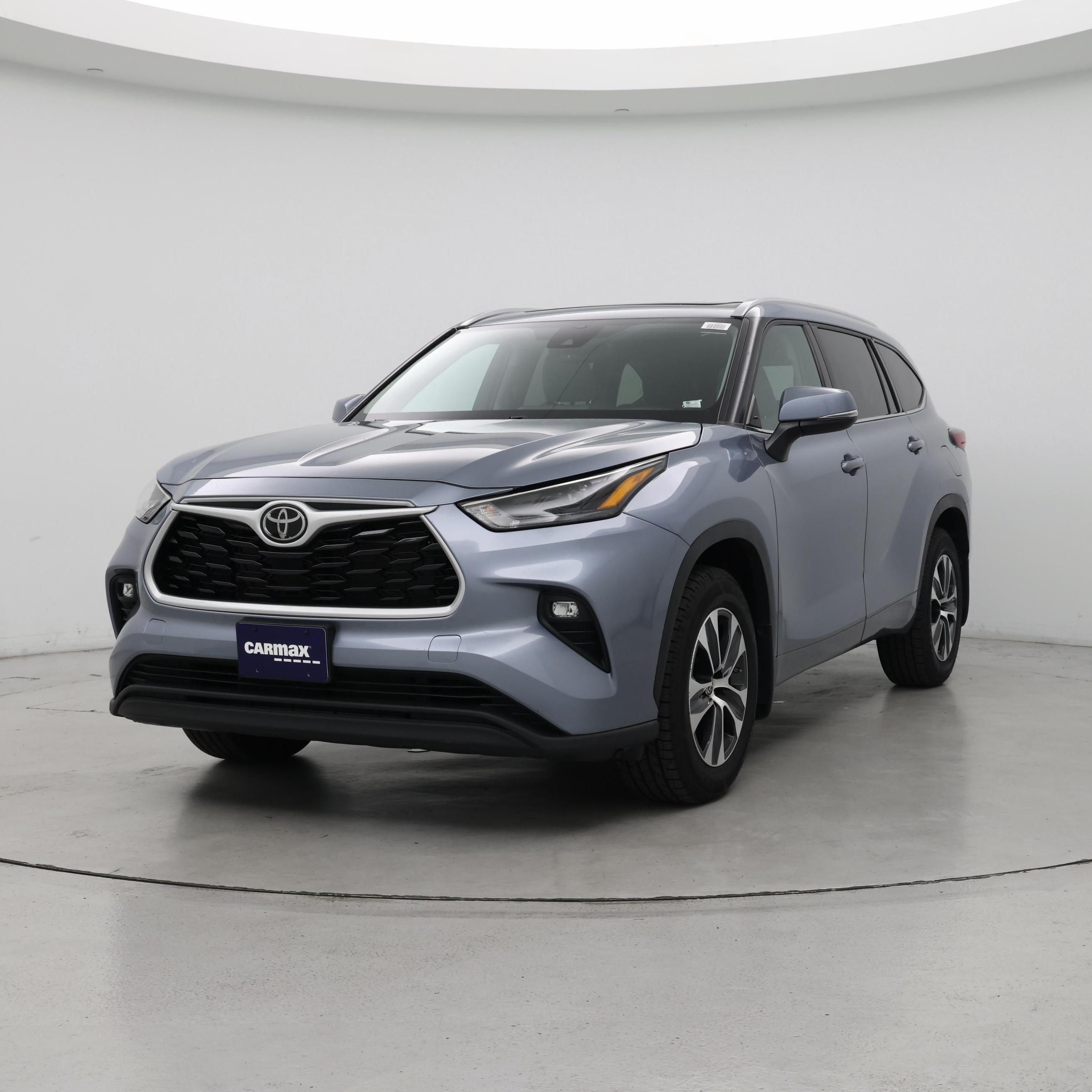 Thumbnail: 2022 Toyota Highlander - 4