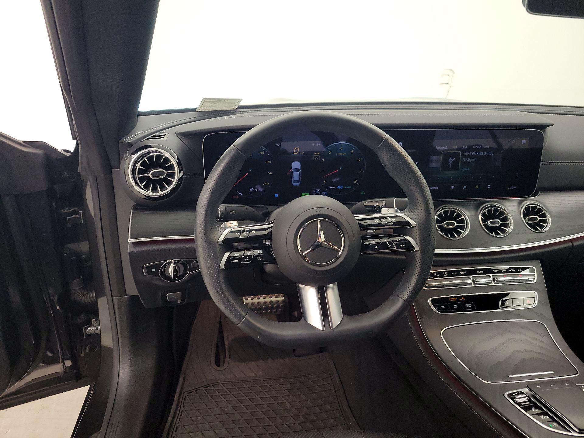 Thumbnail: 2023 Mercedes-Benz E-Class - 10