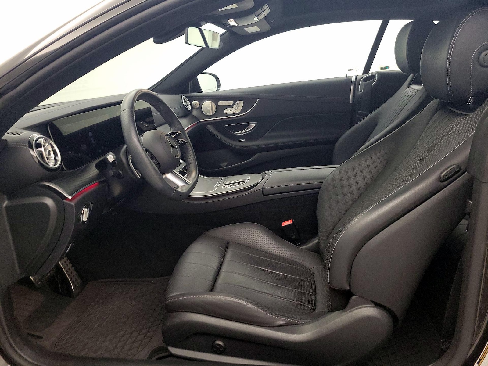 2023 Mercedes-Benz E-Class E450 - Photo 12