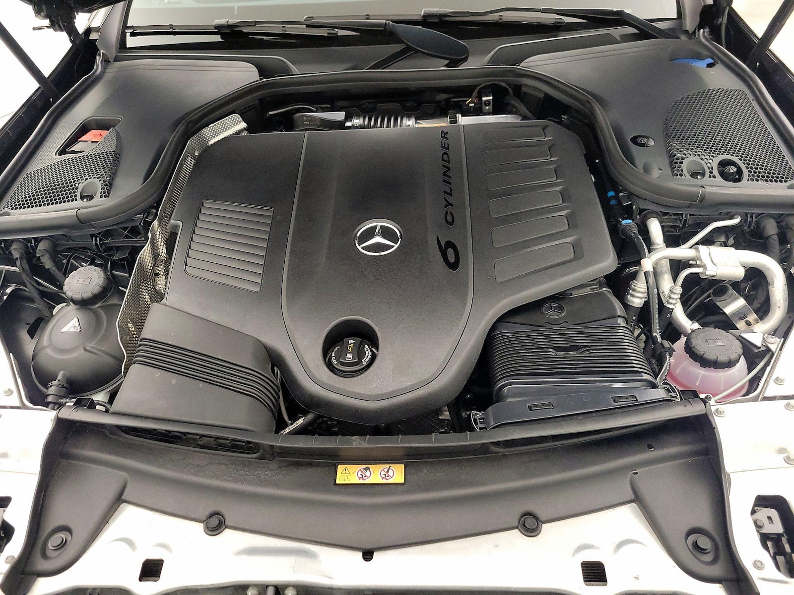 2023 Mercedes-Benz E-Class E450 - Photo 22