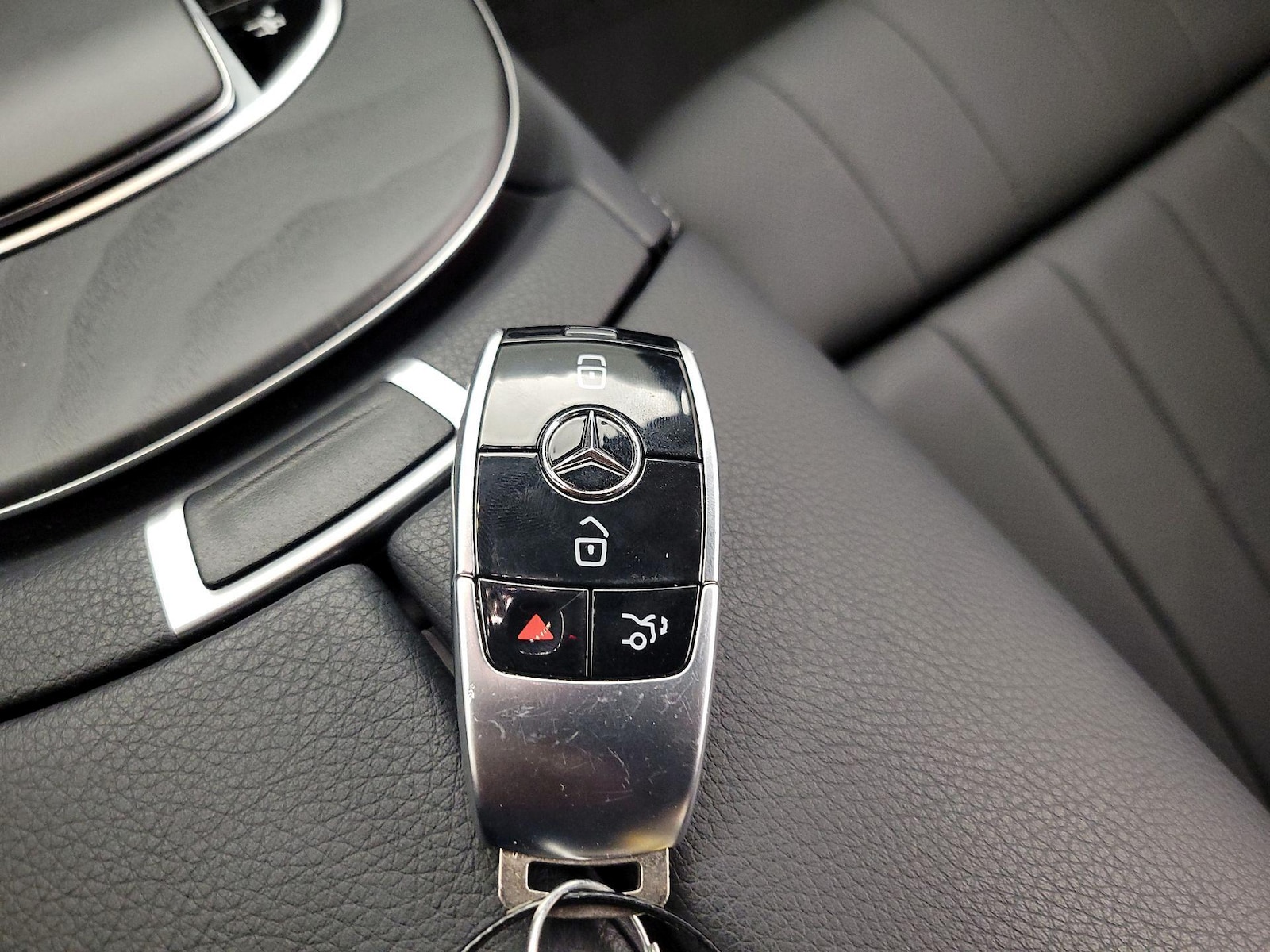 2023 Mercedes-Benz E-Class E450 - Photo 23