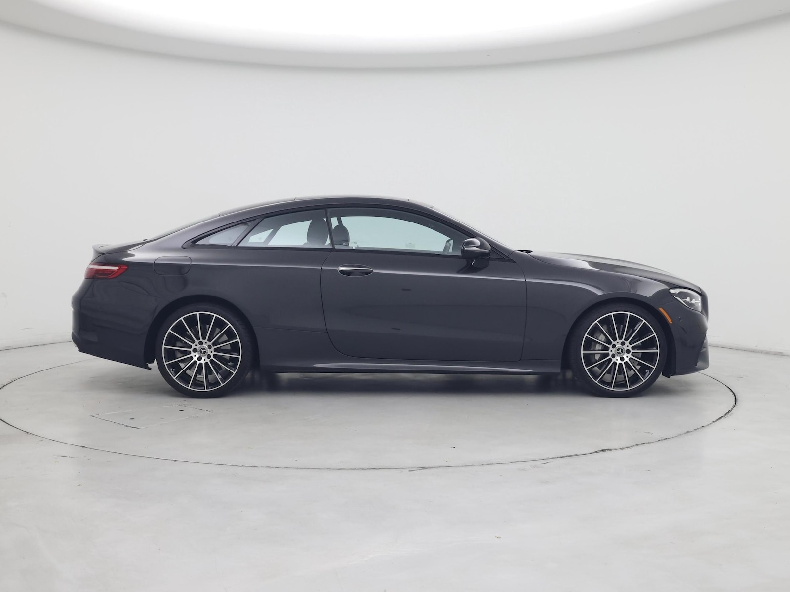 2023 Mercedes-Benz E-Class E450 - Photo 8