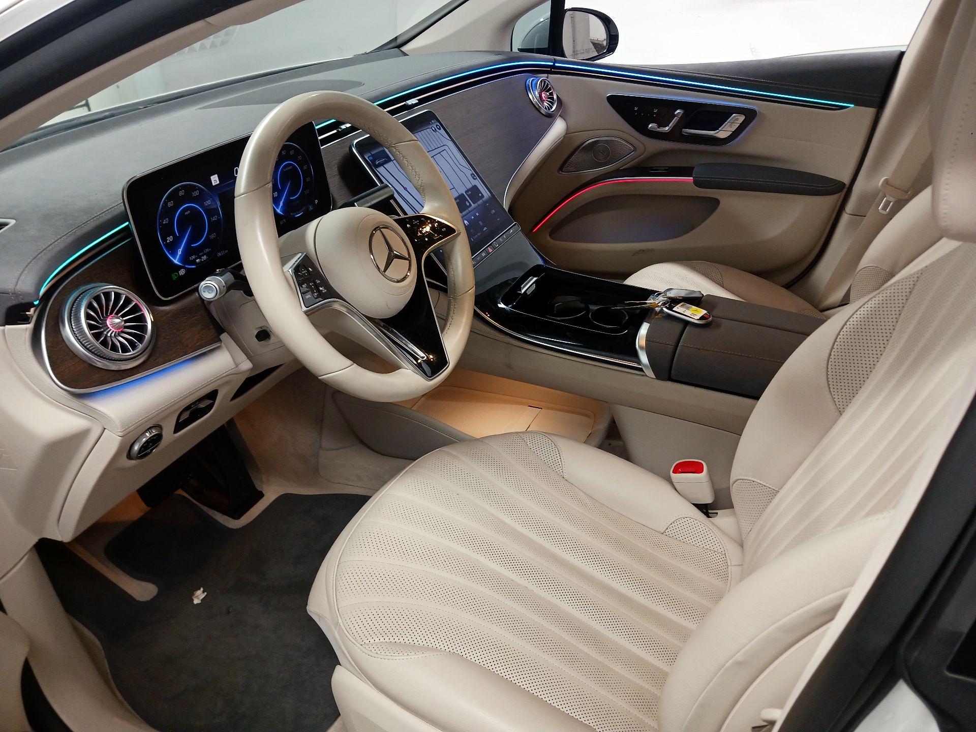 Thumbnail: 2023 Mercedes-Benz EQS - 9