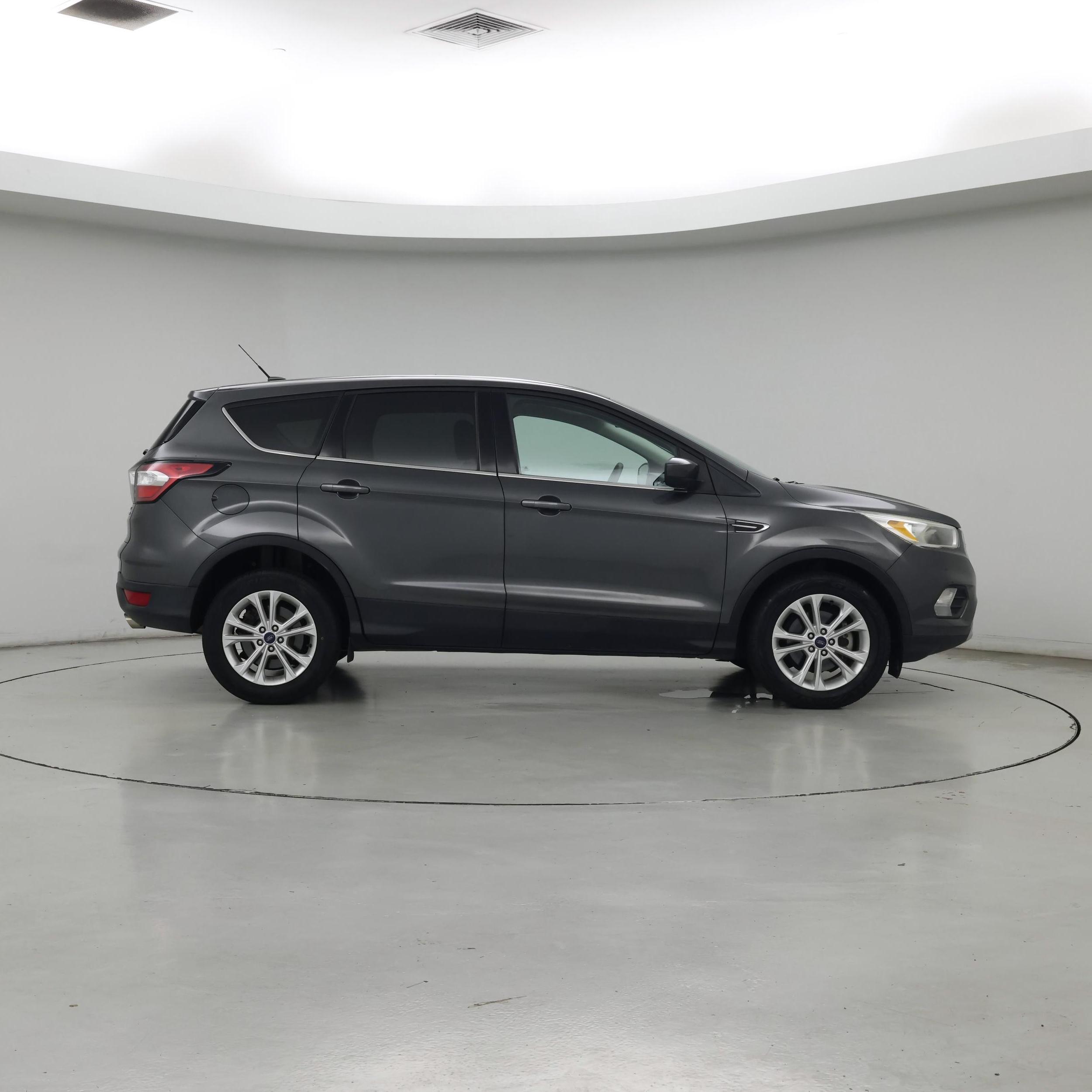 Thumbnail: 2017 Ford Escape - 7