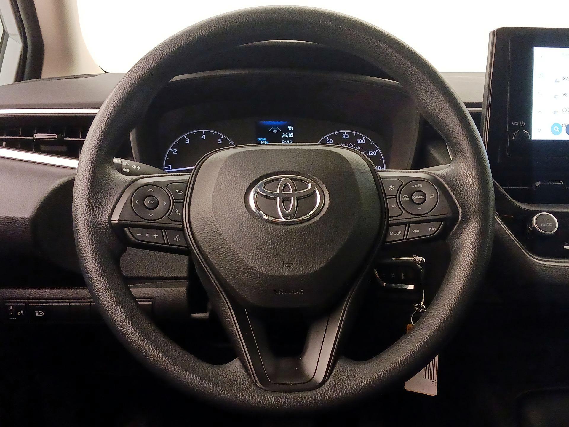 Thumbnail: 2023 Toyota Corolla - 10