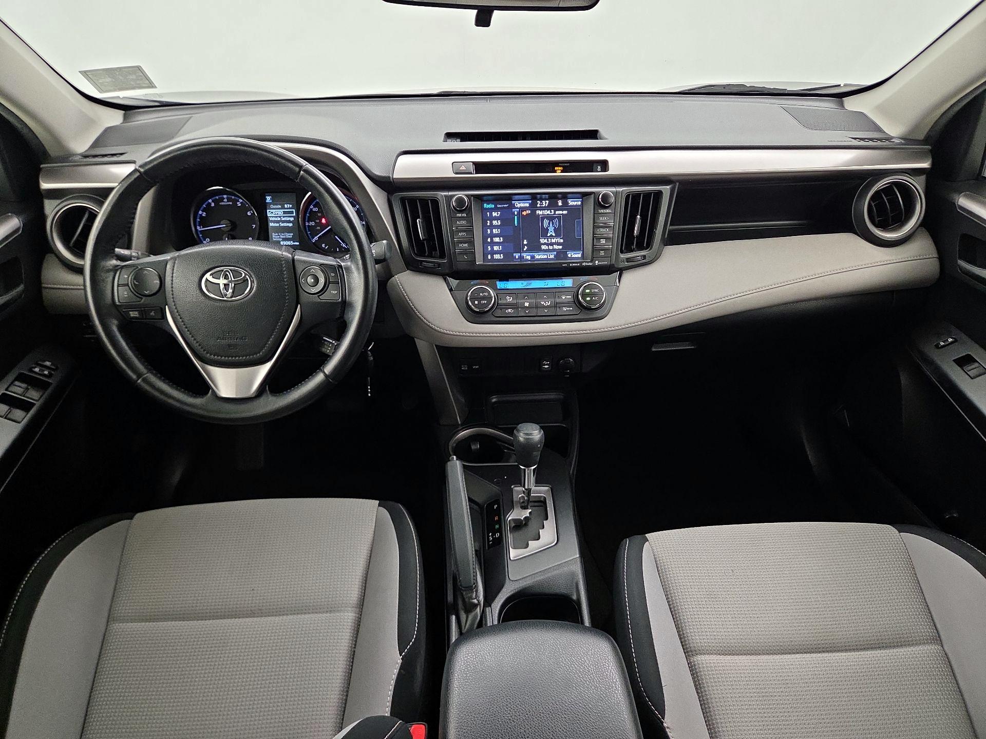 Thumbnail: 2016 Toyota RAV4 - 9