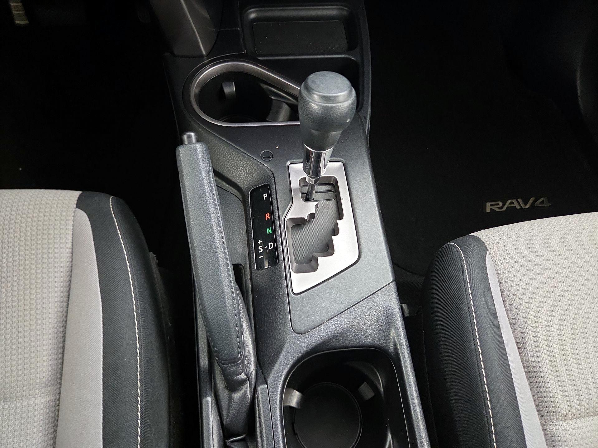 Thumbnail: 2016 Toyota RAV4 - 18