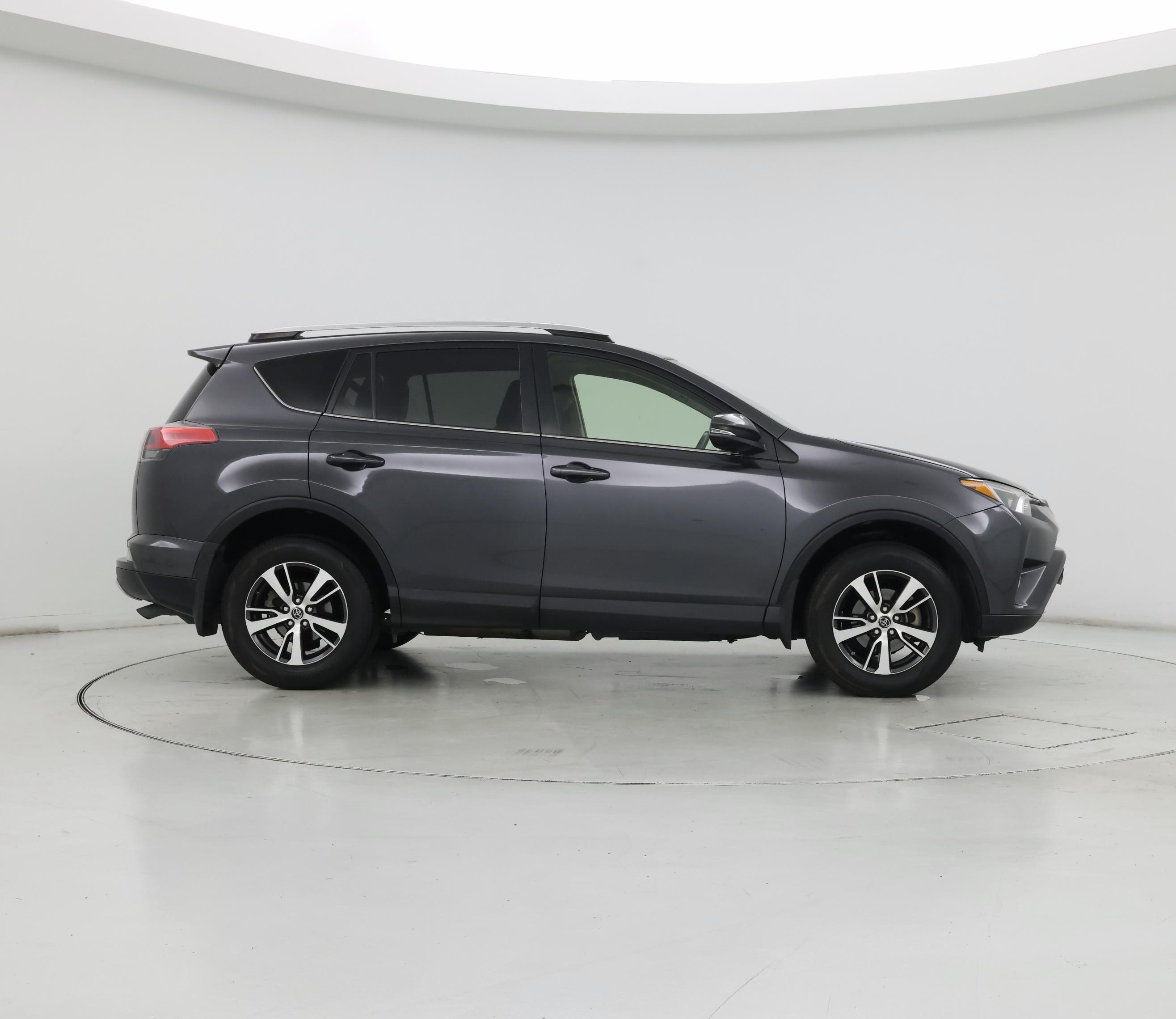 Thumbnail: 2016 Toyota RAV4 - 7