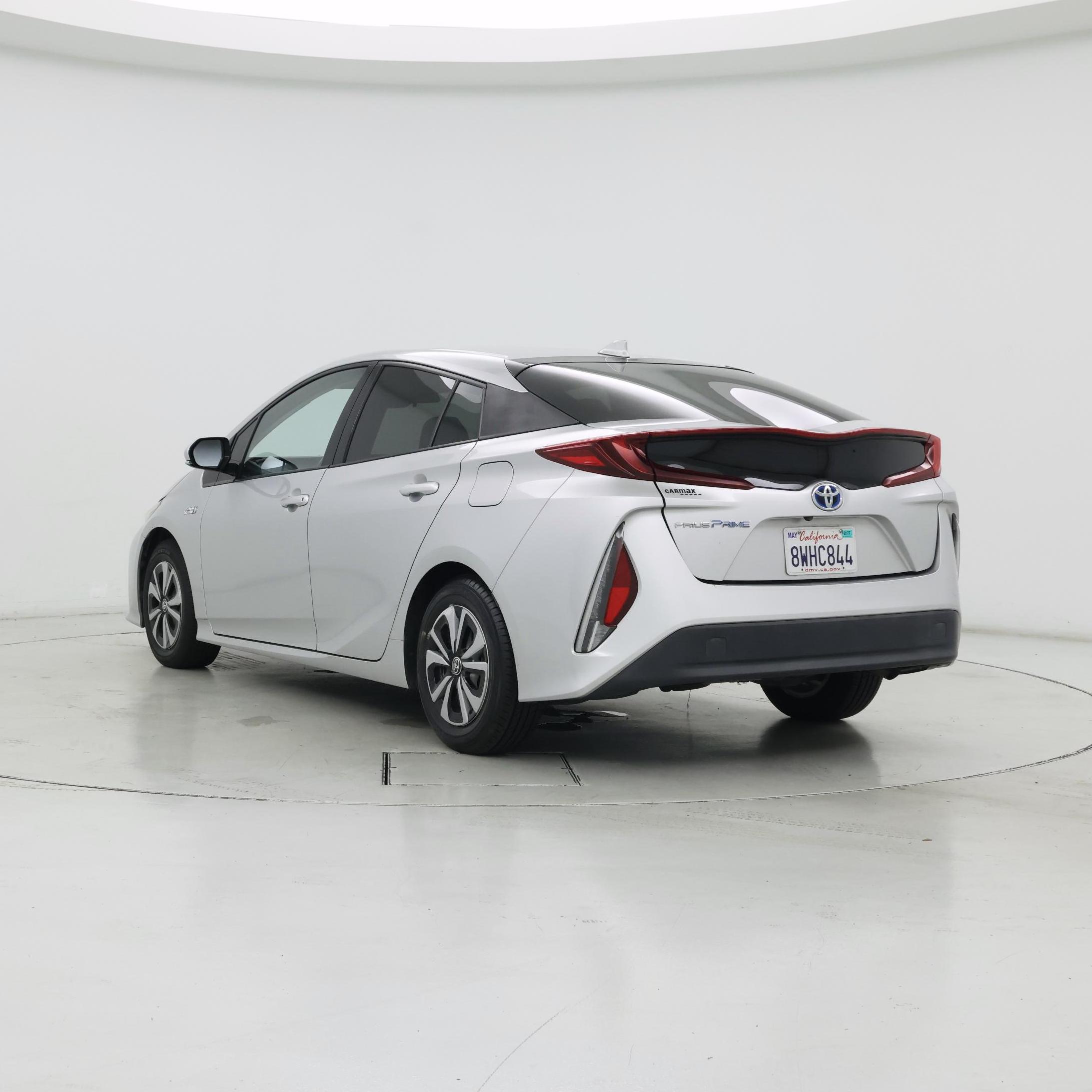 Thumbnail: 2017 Toyota Prius Prime - 2