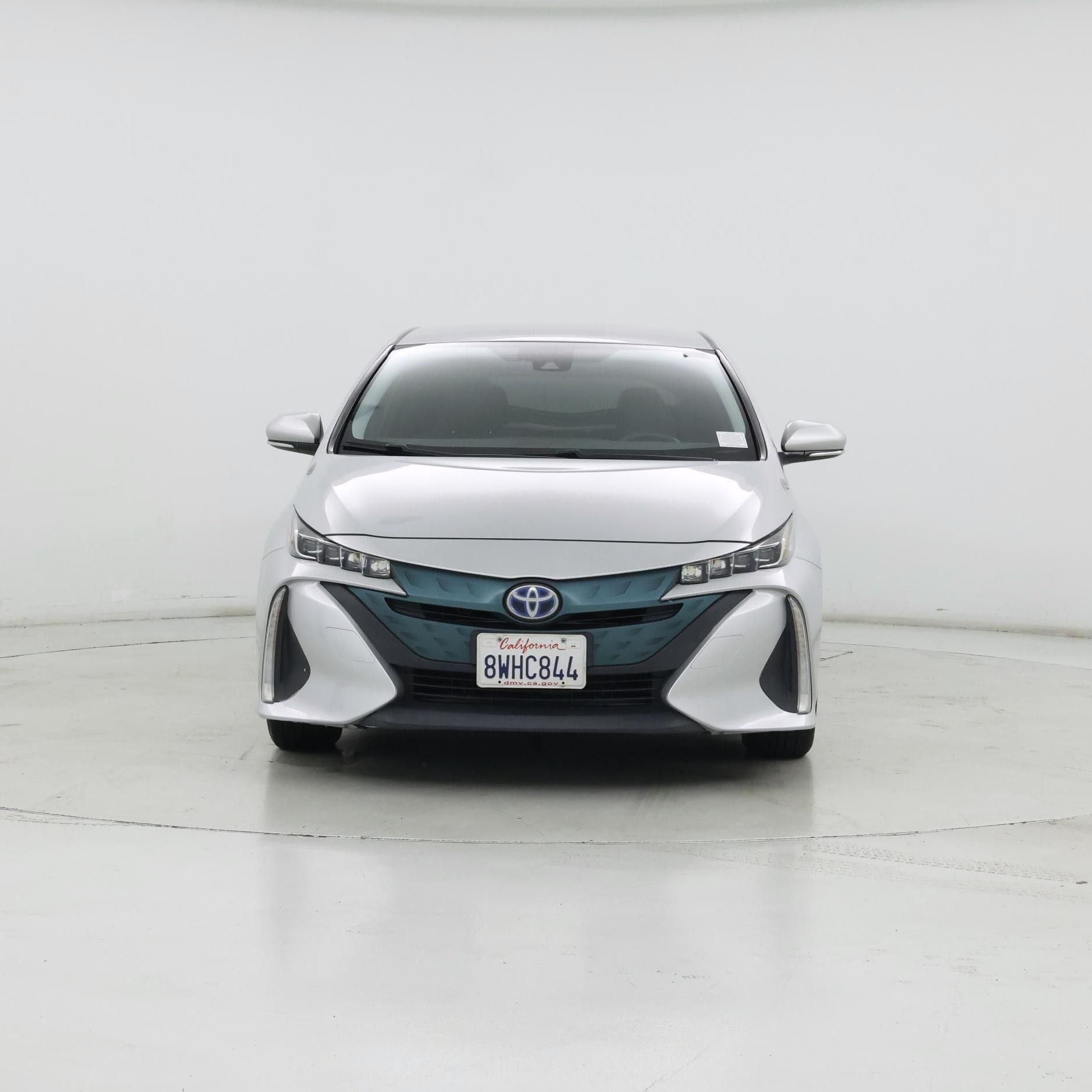 Thumbnail: 2017 Toyota Prius Prime - 5