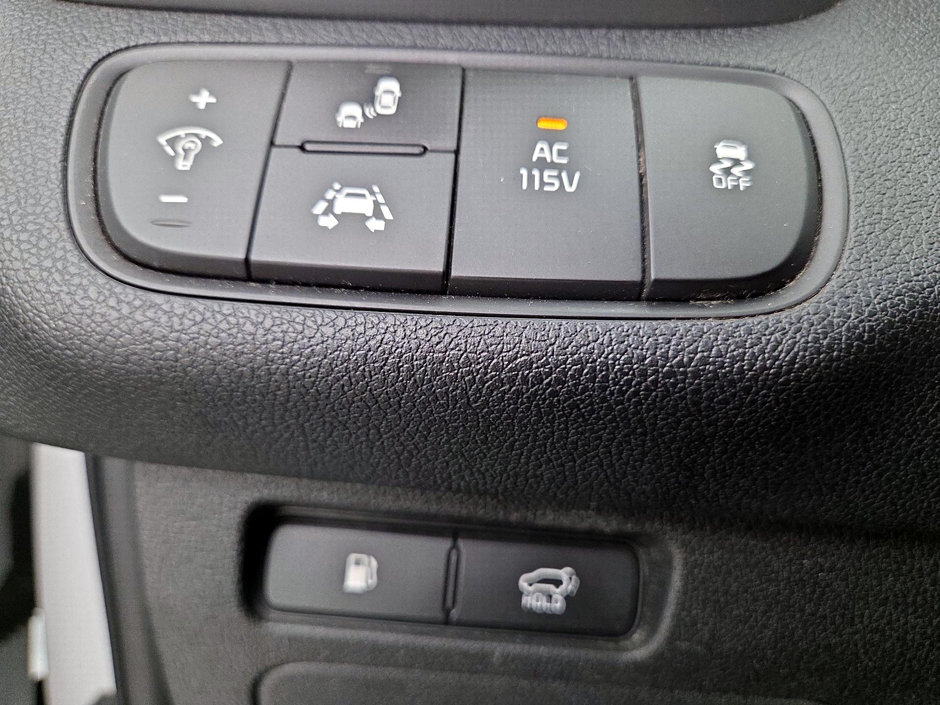 Thumbnail: 2019 Kia Sorento - 13