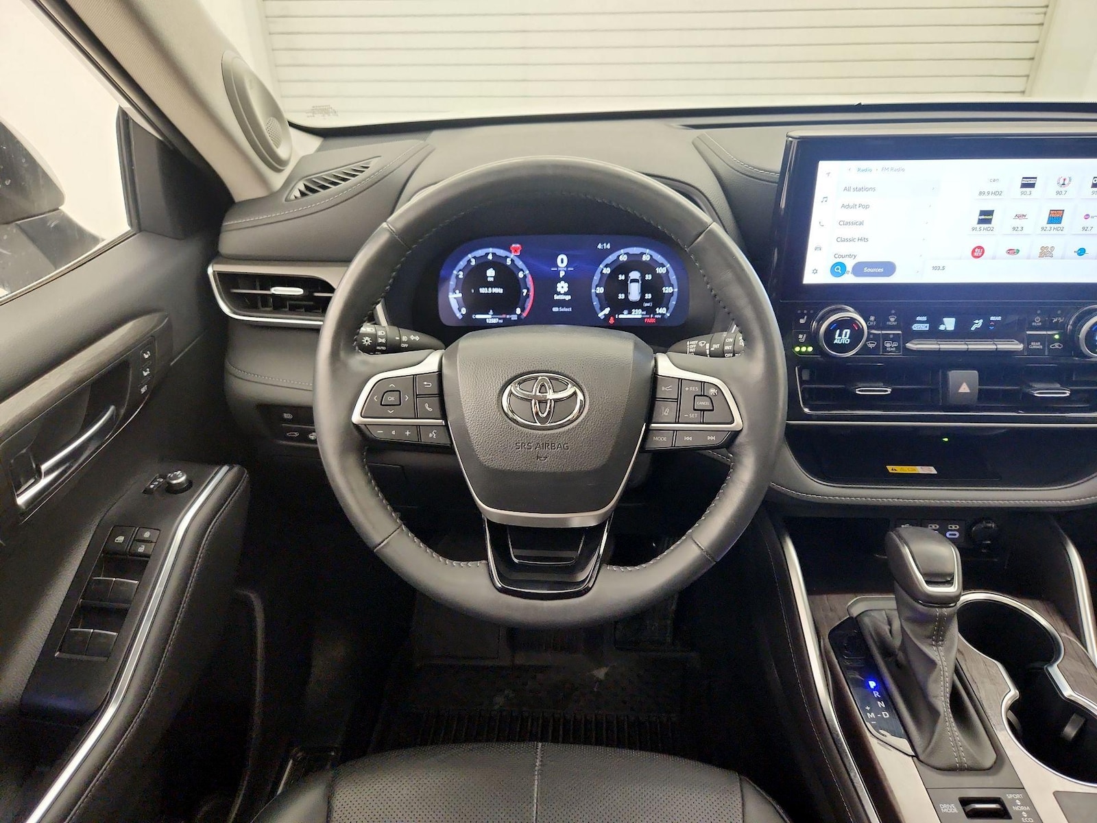 2024 Toyota Highlander Limited - Photo 11