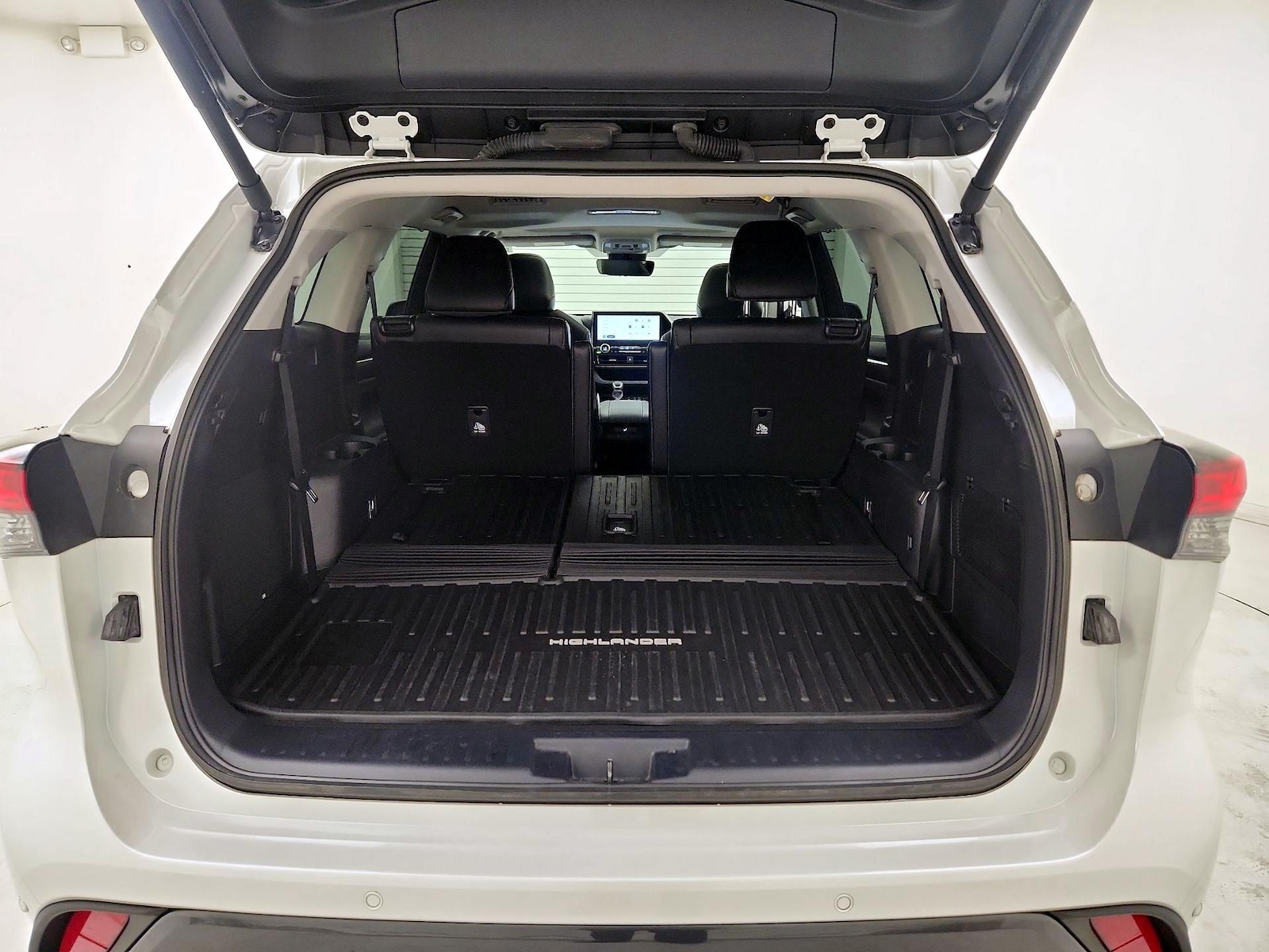 2024 Toyota Highlander Limited - Photo 24