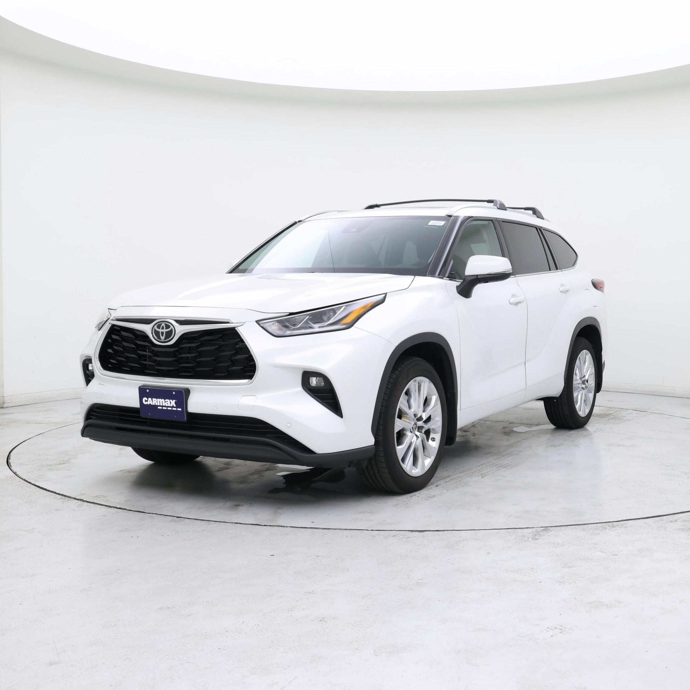 Thumbnail: 2024 Toyota Highlander - 4
