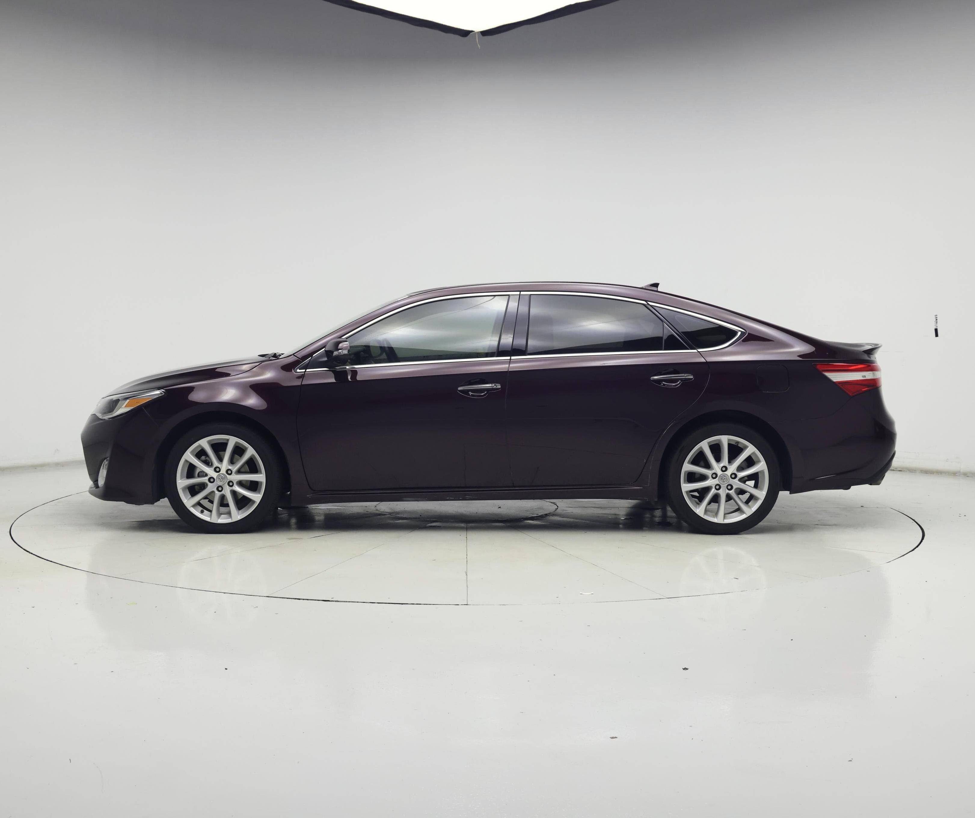Thumbnail: 2015 Toyota Avalon - 3
