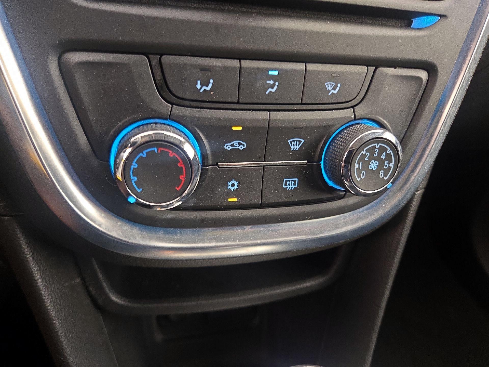 Thumbnail: 2016 Buick Encore - 16