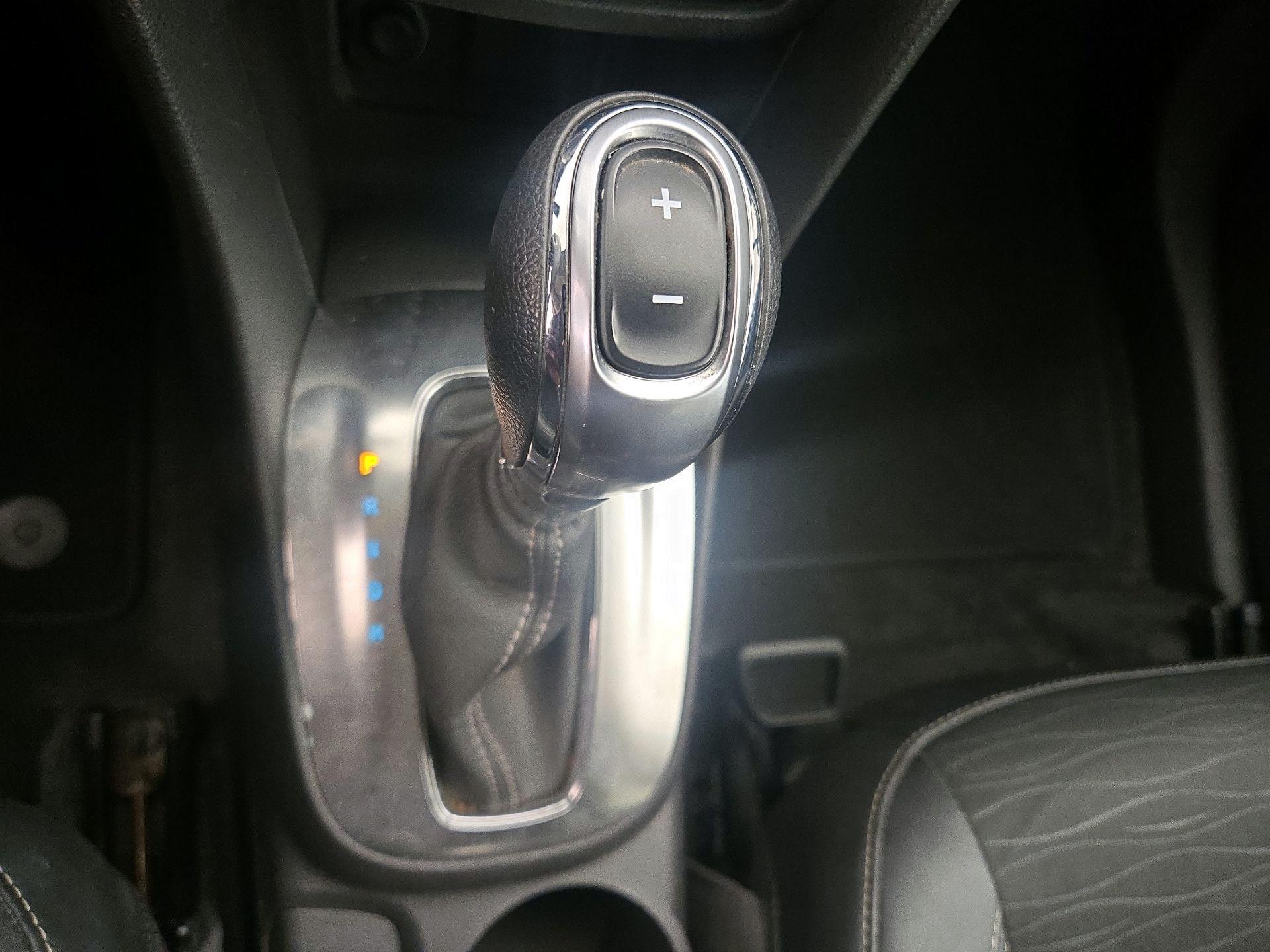 Thumbnail: 2016 Buick Encore - 17