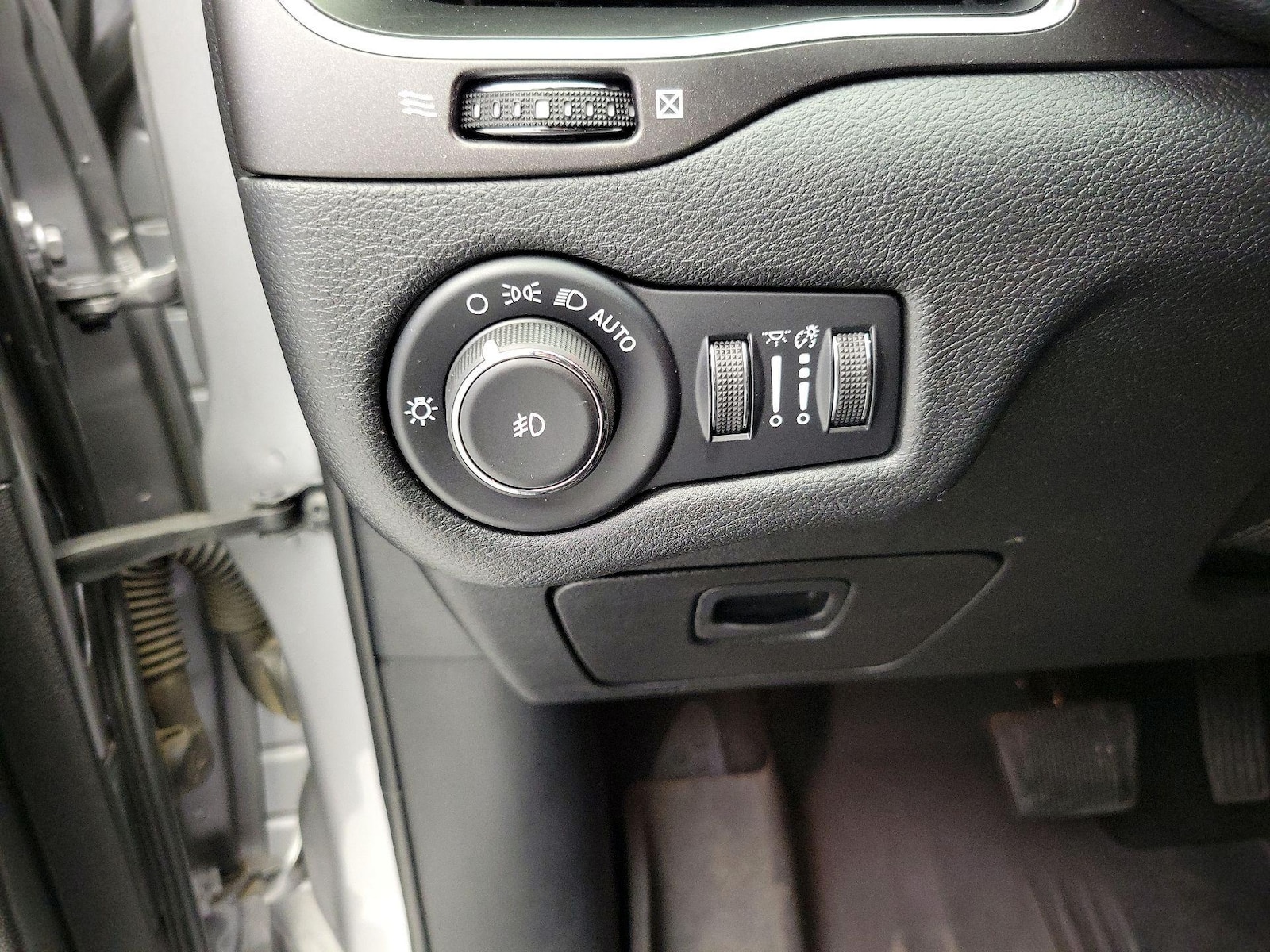 2020 Jeep Cherokee Trailhawk - Photo 14