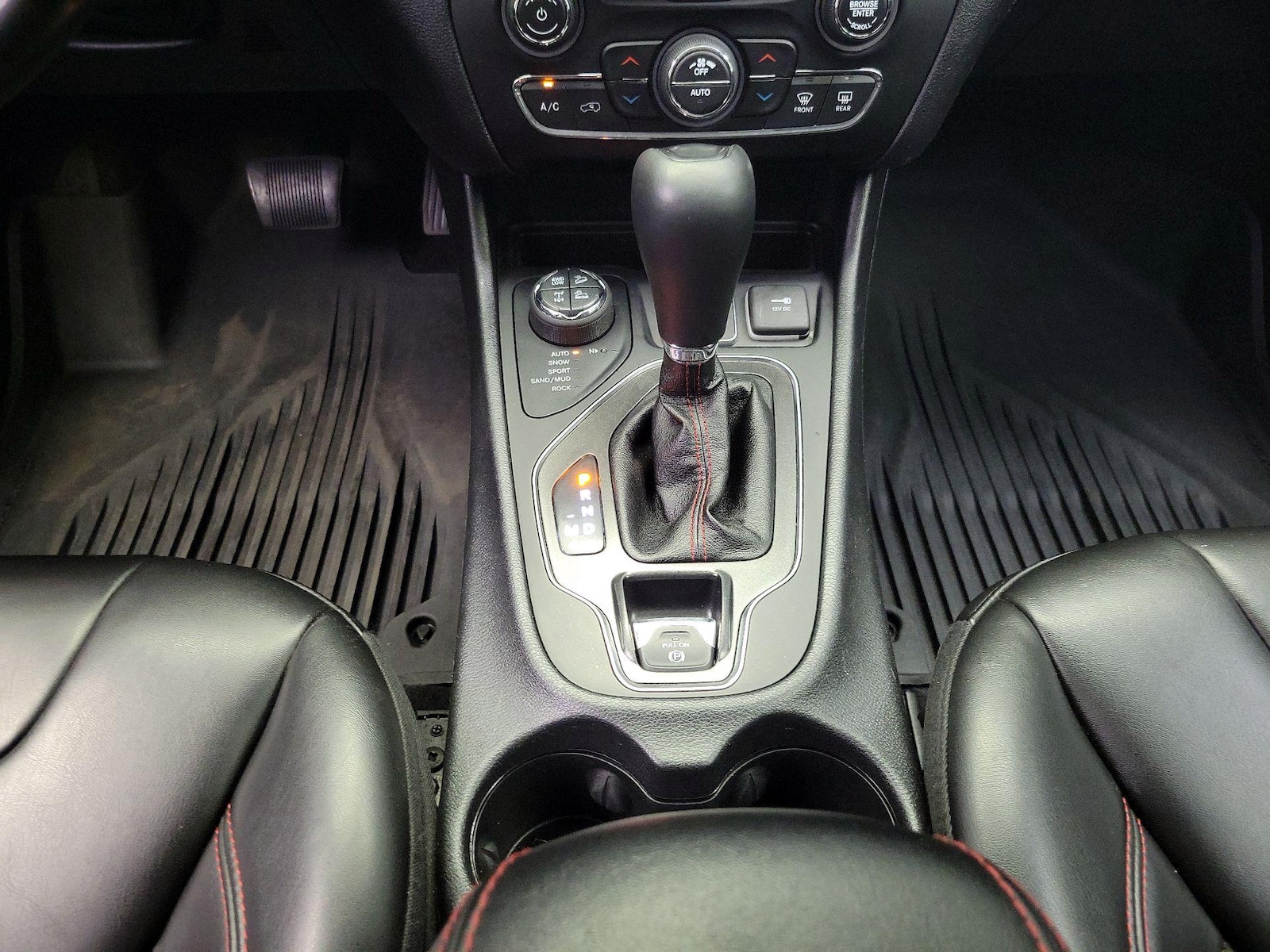 2020 Jeep Cherokee Trailhawk - Photo 18