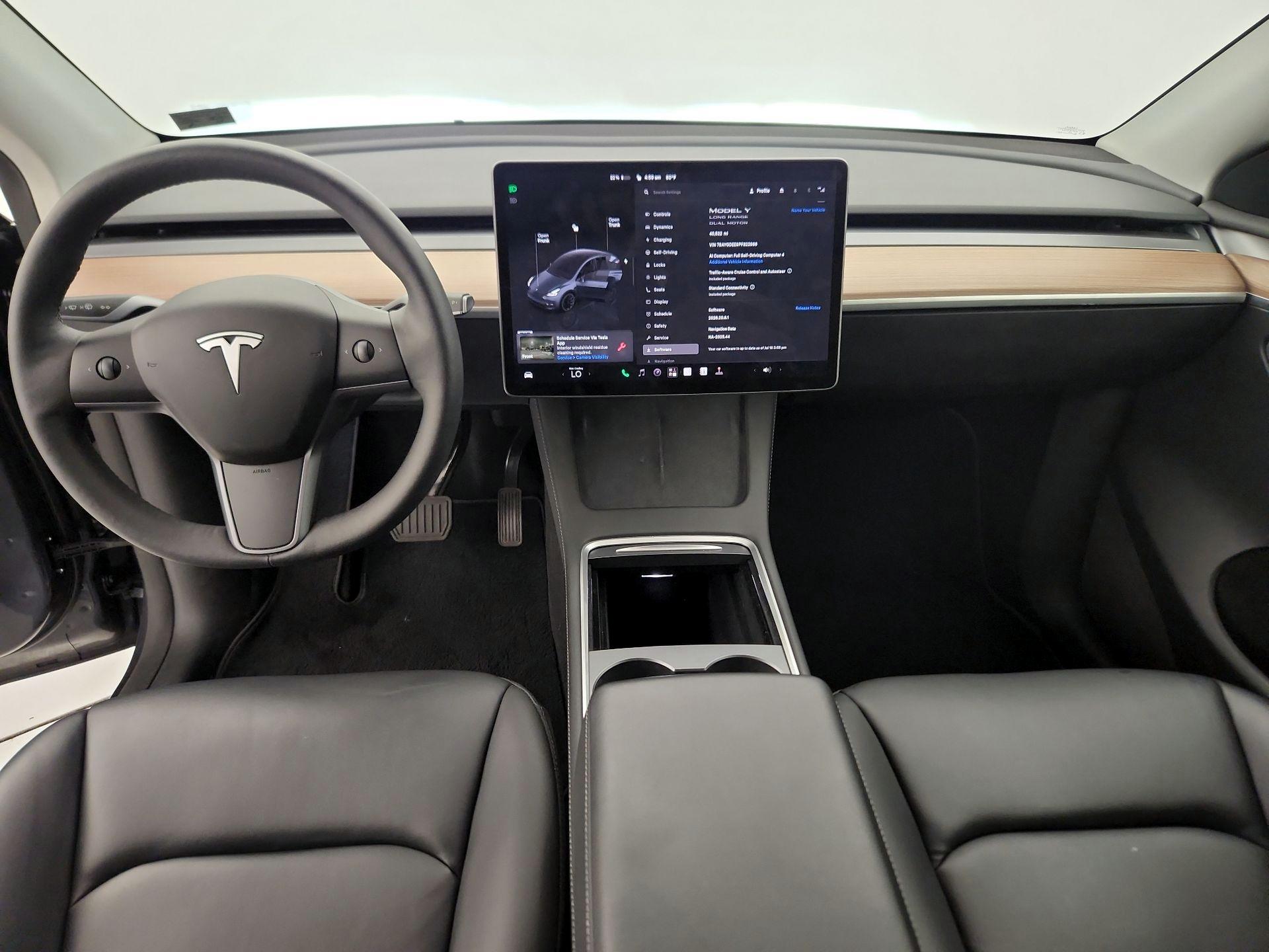 Thumbnail: 2023 Tesla Model Y - 9