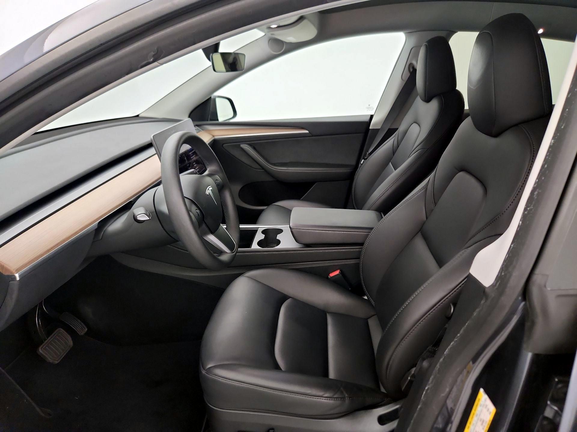 Thumbnail: 2023 Tesla Model Y - 11