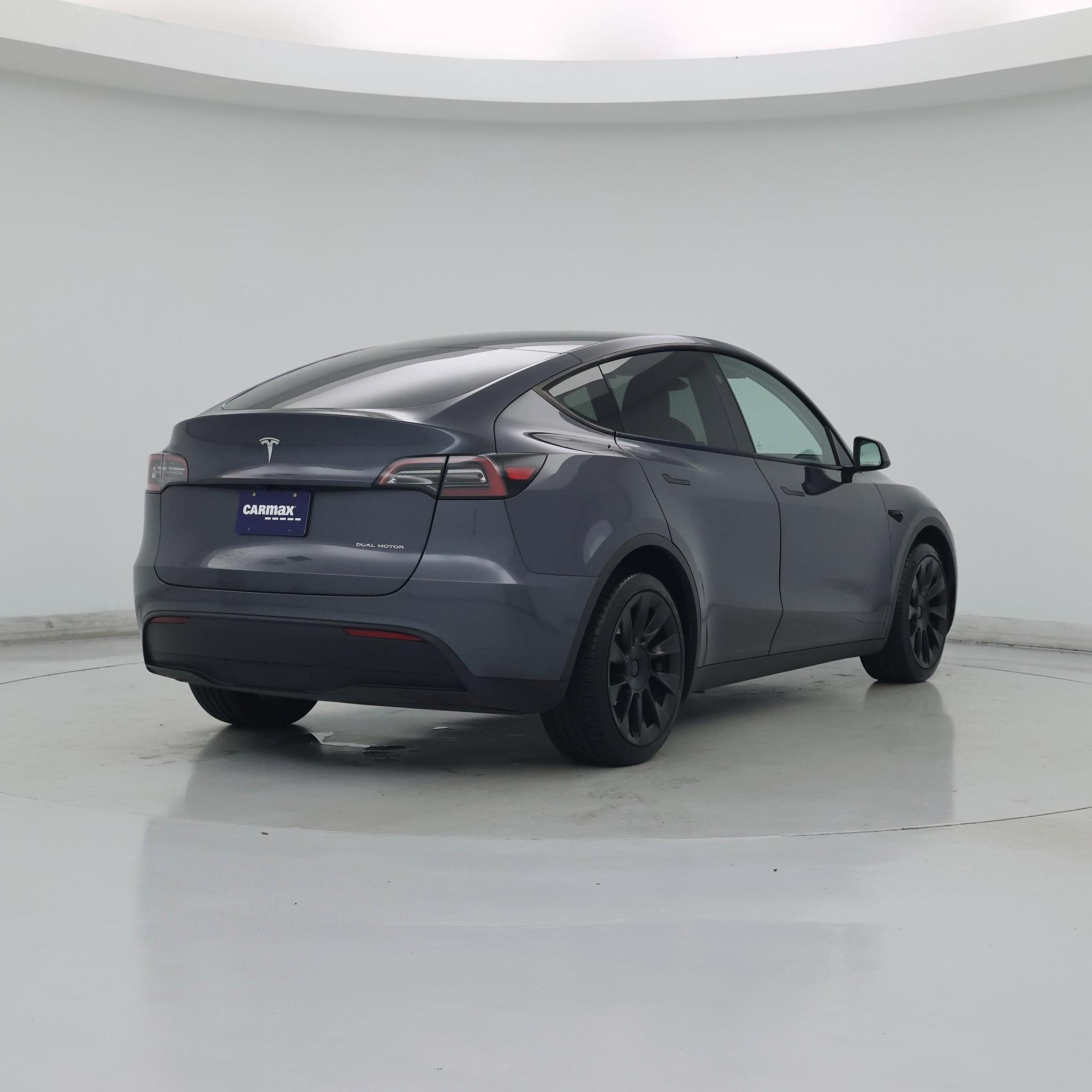 Thumbnail: 2023 Tesla Model Y - 8