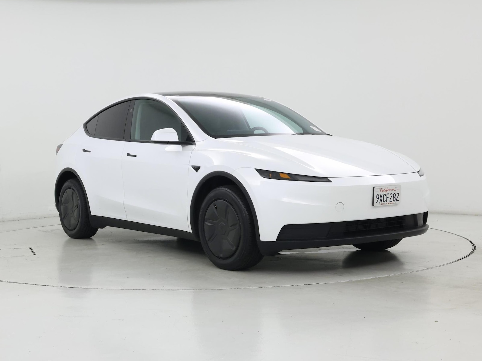 2026 Tesla Model Y Long Range - Photo 2