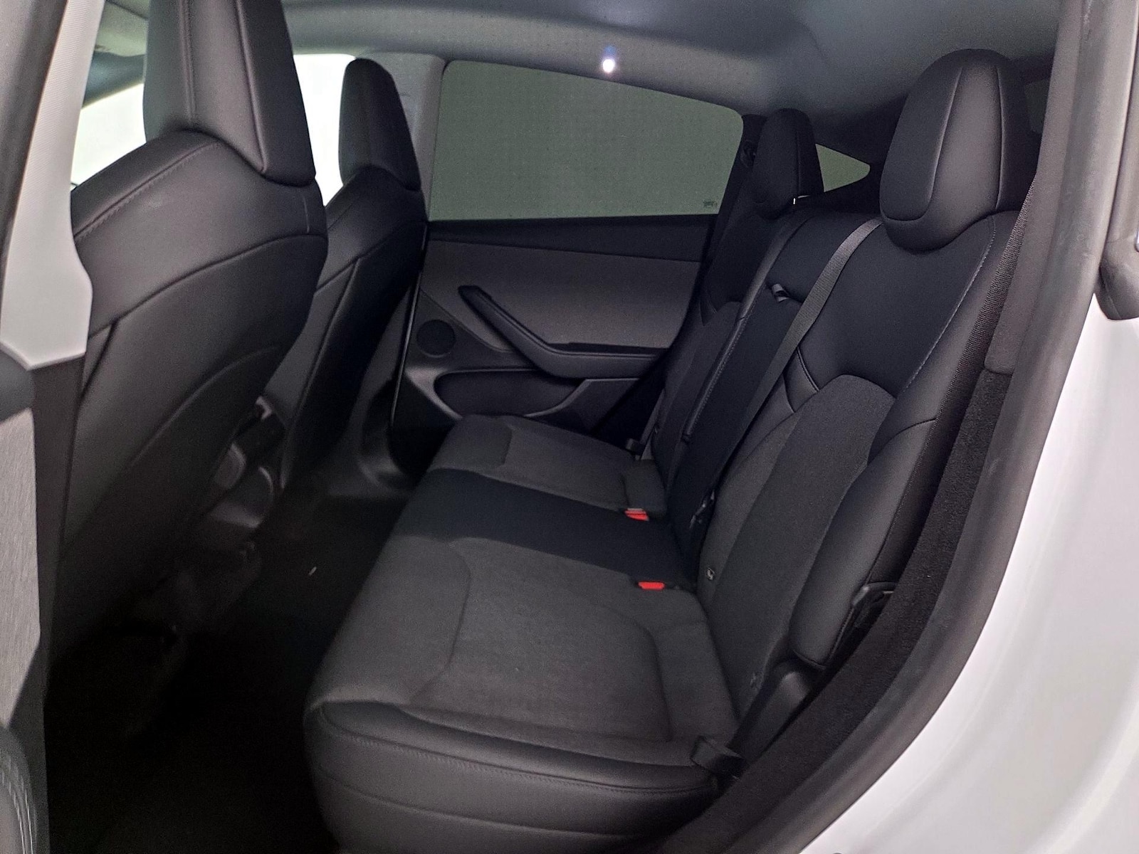 2026 Tesla Model Y Long Range - Photo 20
