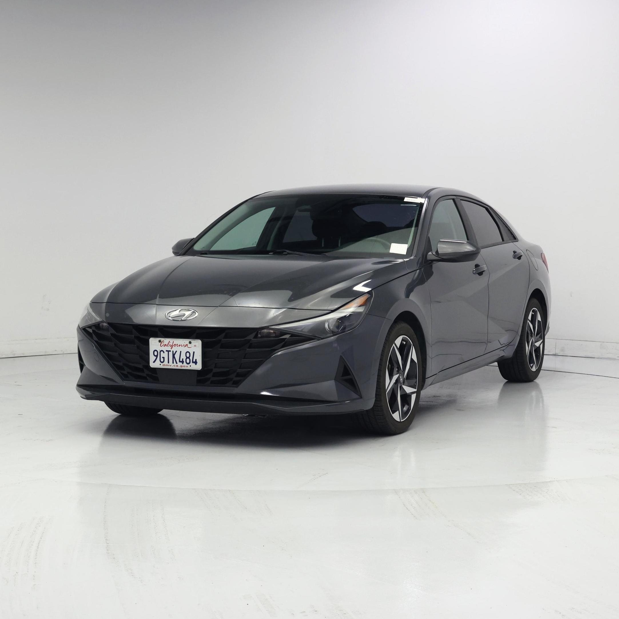 Thumbnail: 2023 Hyundai Elantra - 4