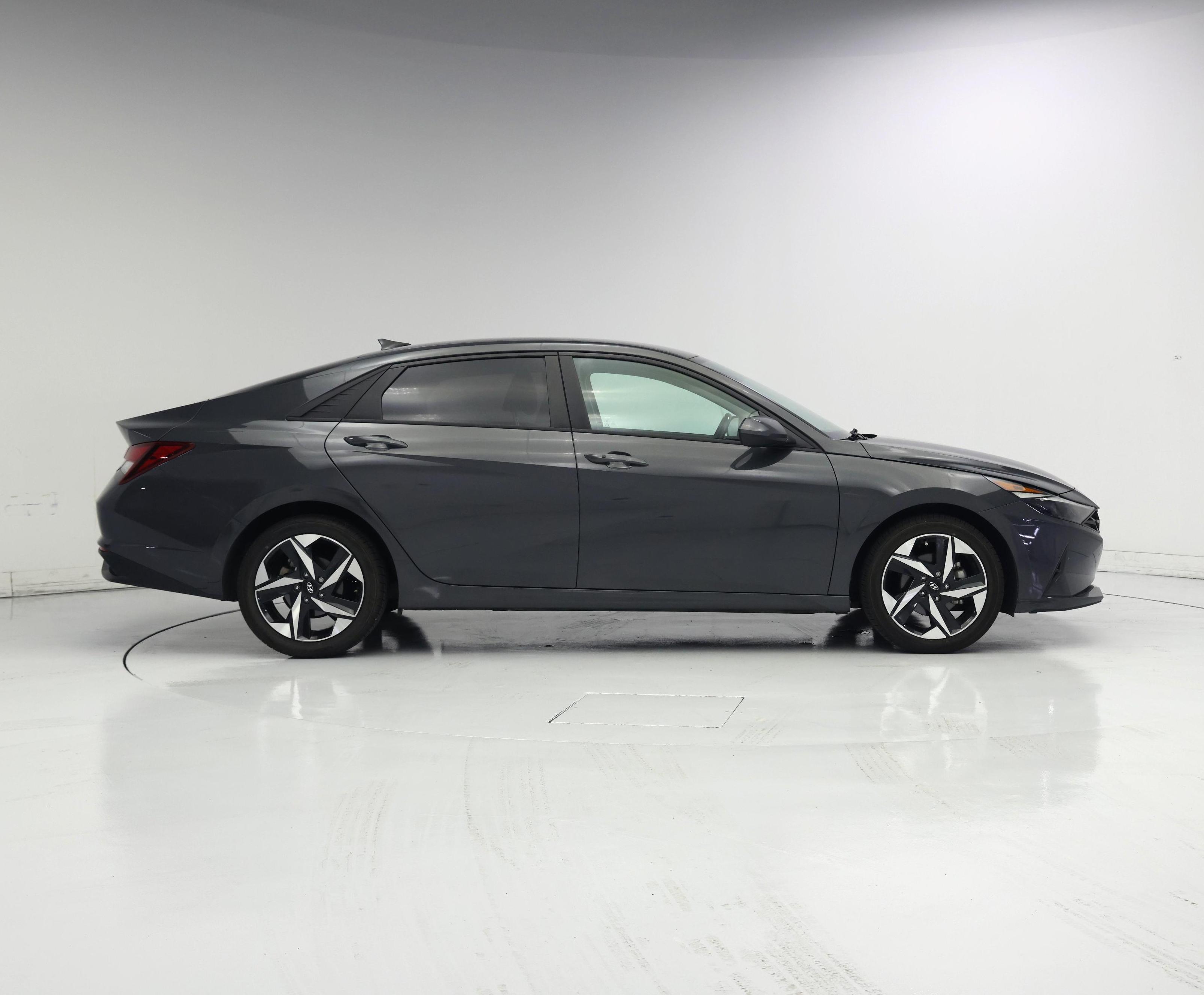 Thumbnail: 2023 Hyundai Elantra - 7