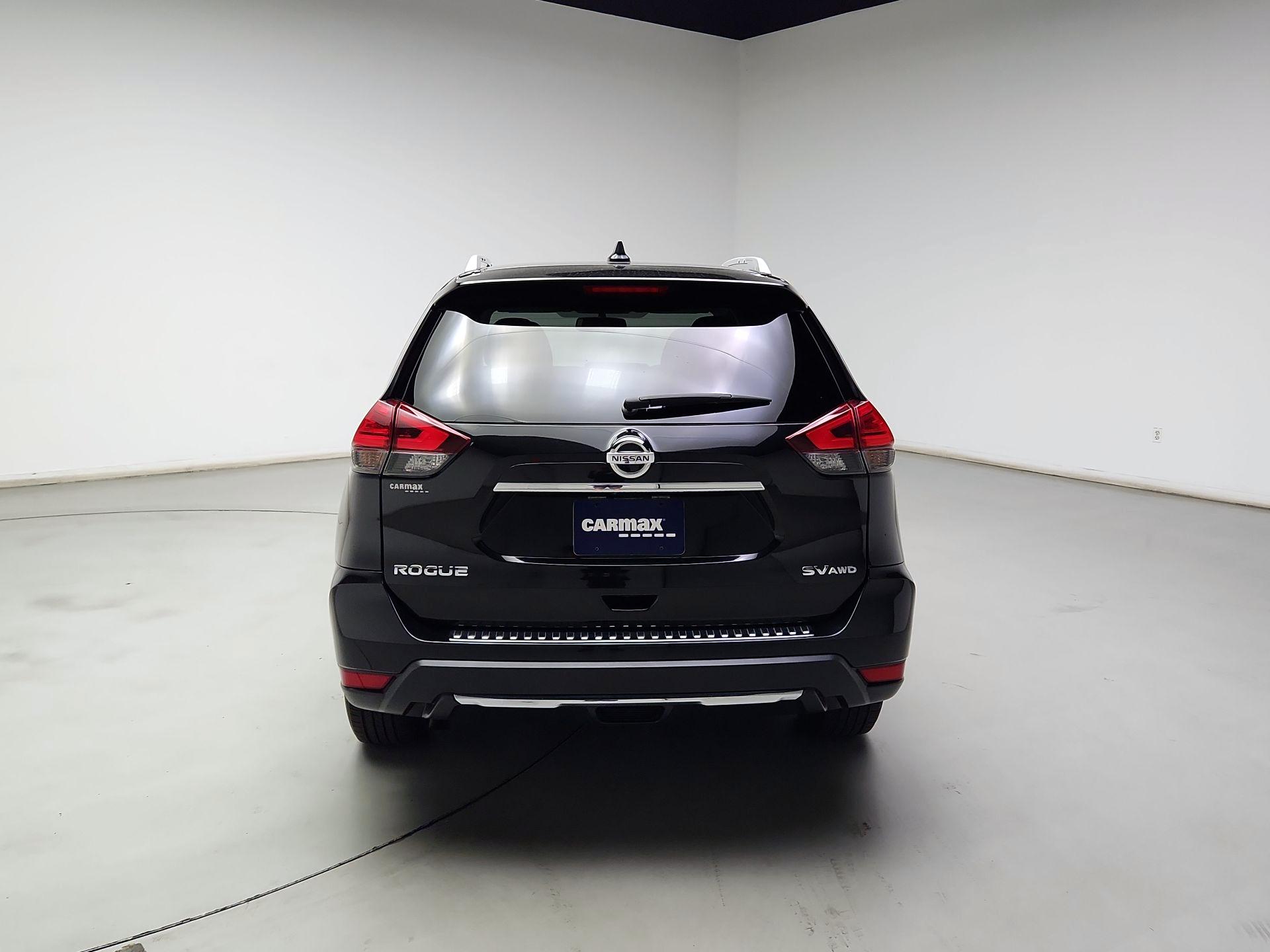 Thumbnail: 2017 Nissan Rogue - 6