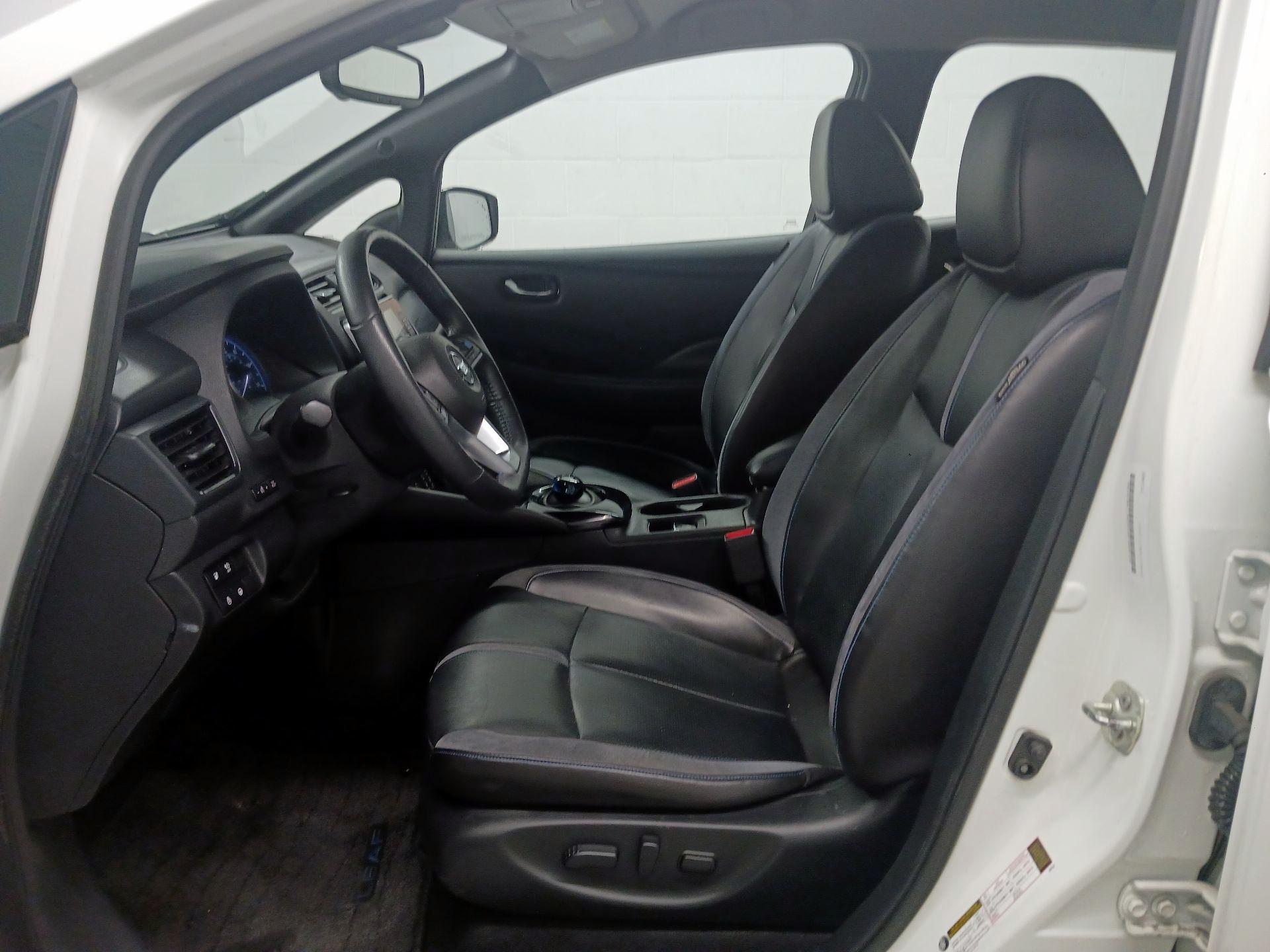 Thumbnail: 2019 Nissan Leaf - 11