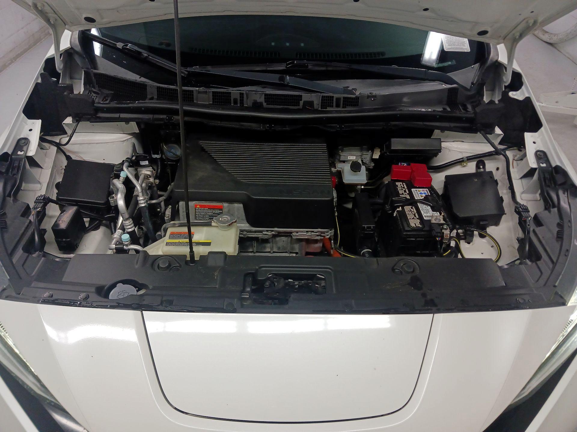 Thumbnail: 2019 Nissan Leaf - 18