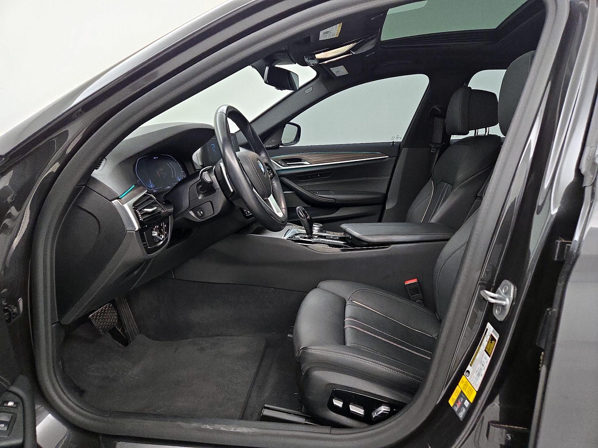 Thumbnail: 2020 BMW 5 Series - 11