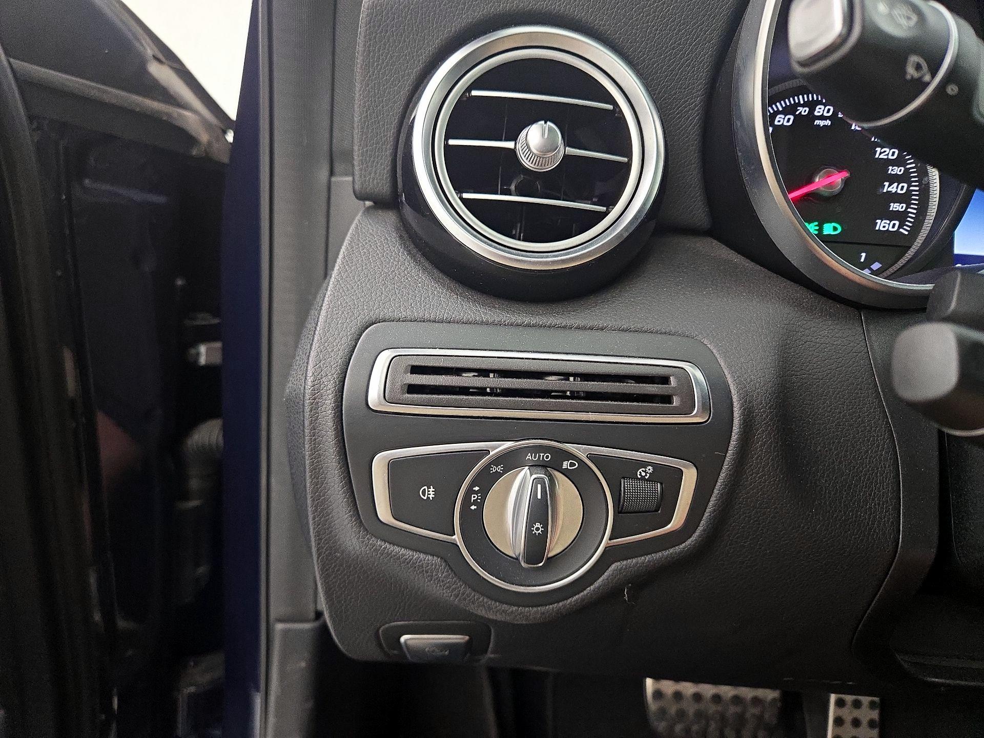 Thumbnail: 2018 Mercedes-Benz C-Class - 13