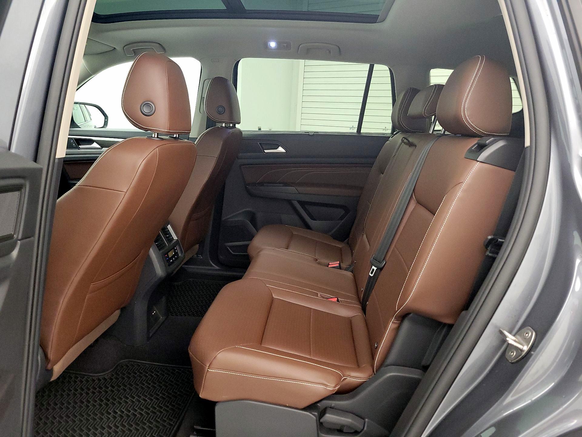 Thumbnail: 2023 Volkswagen Atlas - 20