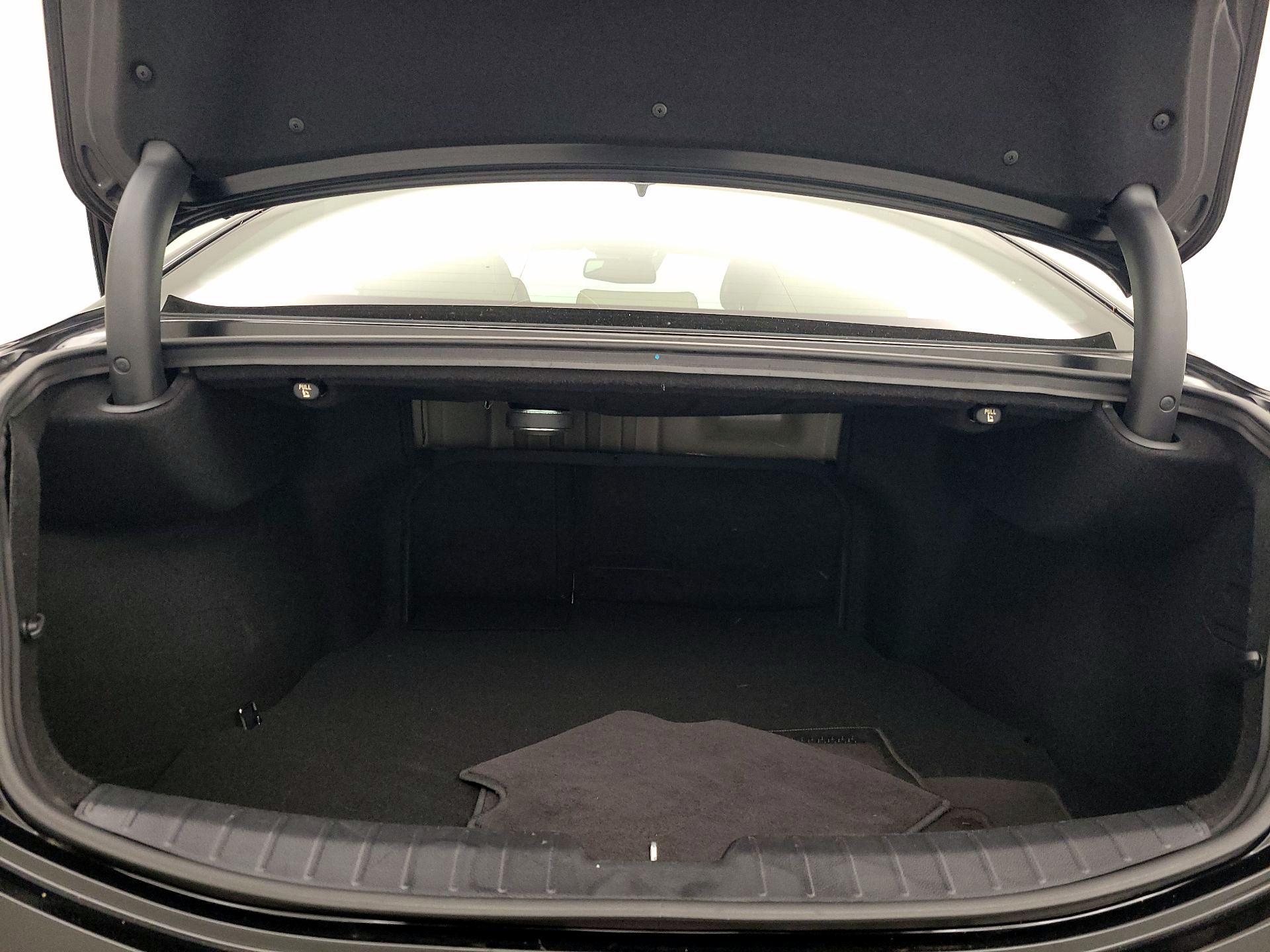 Thumbnail: 2015 Hyundai Azera - 20
