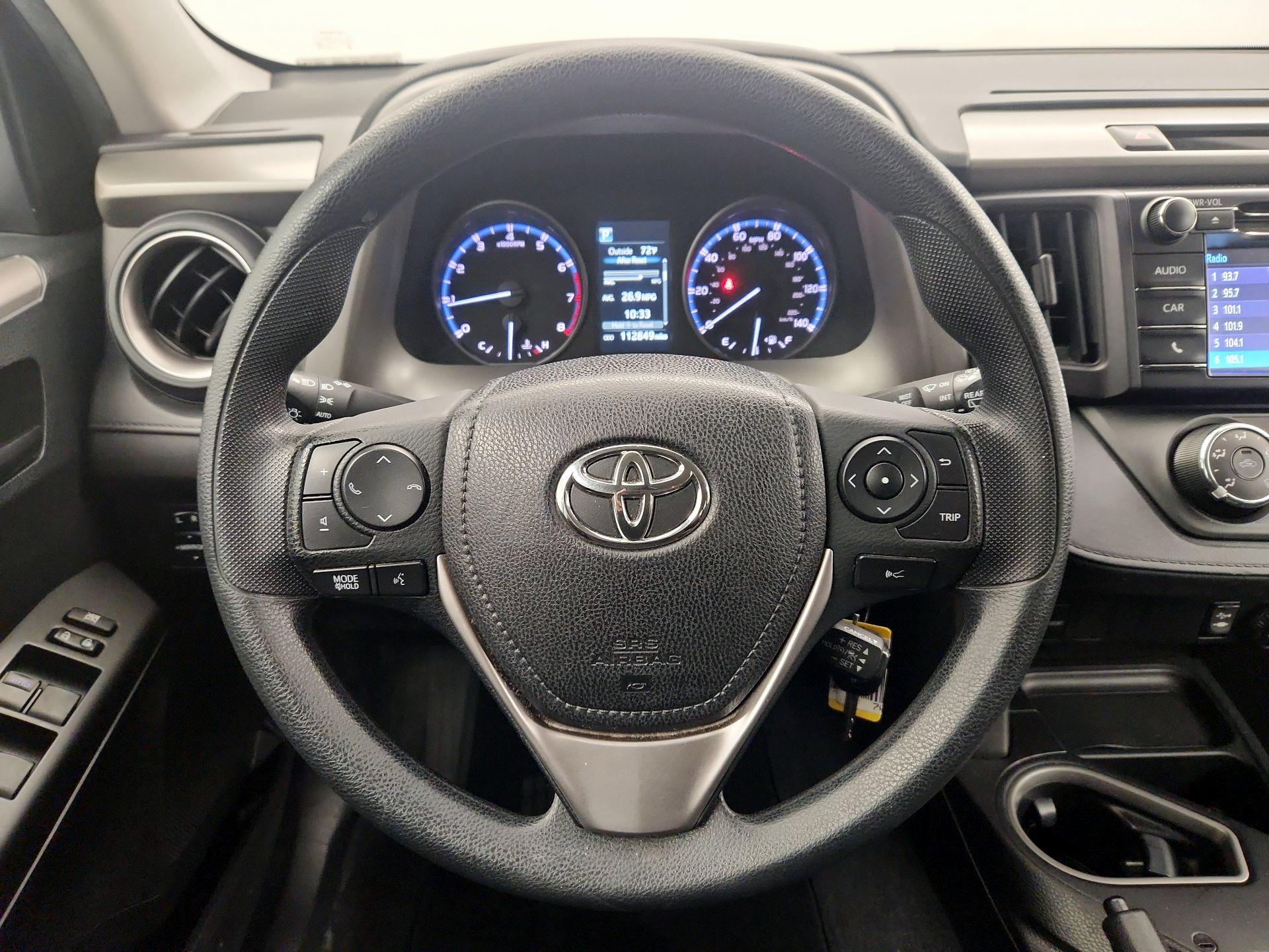Thumbnail: 2017 Toyota RAV4 - 10