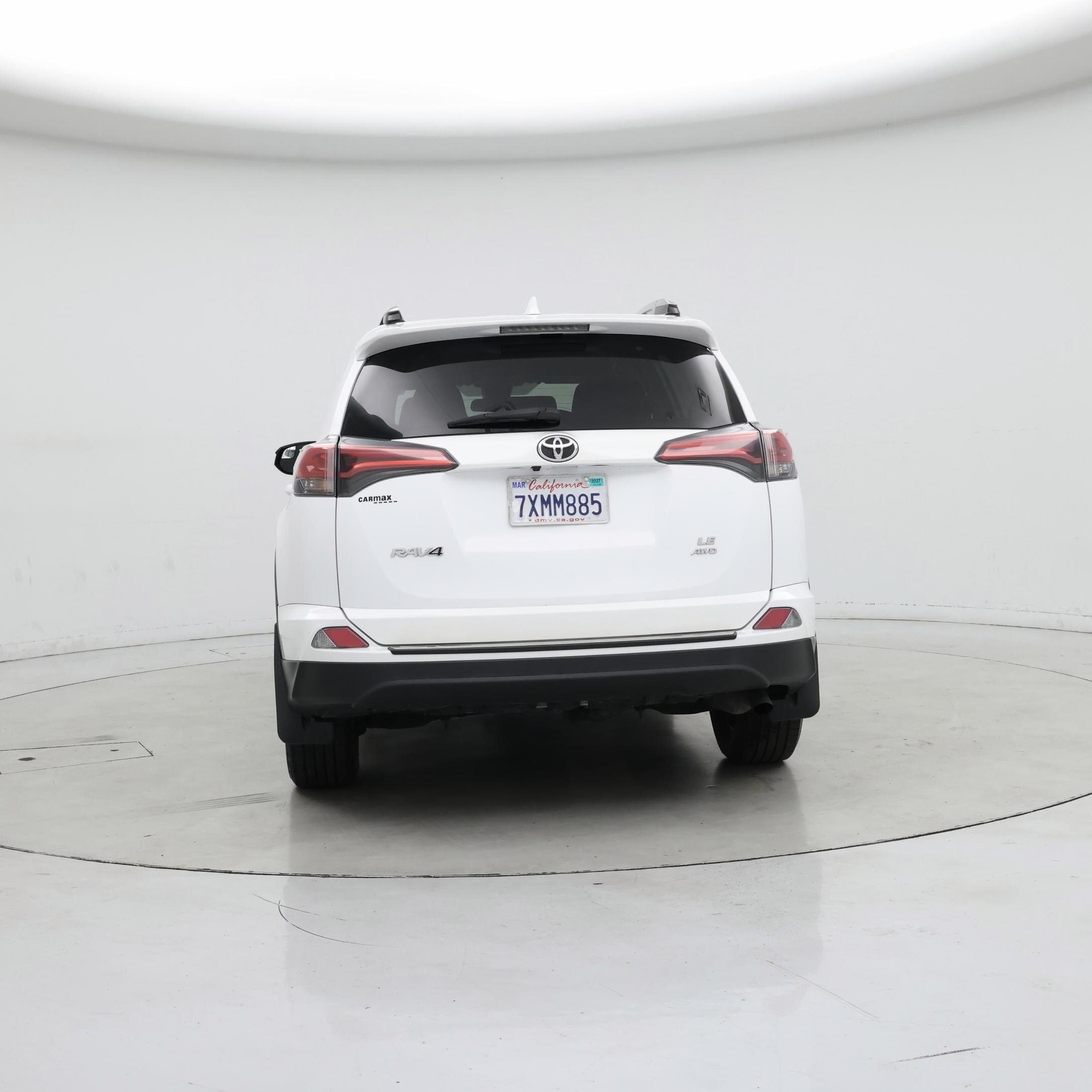 Thumbnail: 2017 Toyota RAV4 - 6