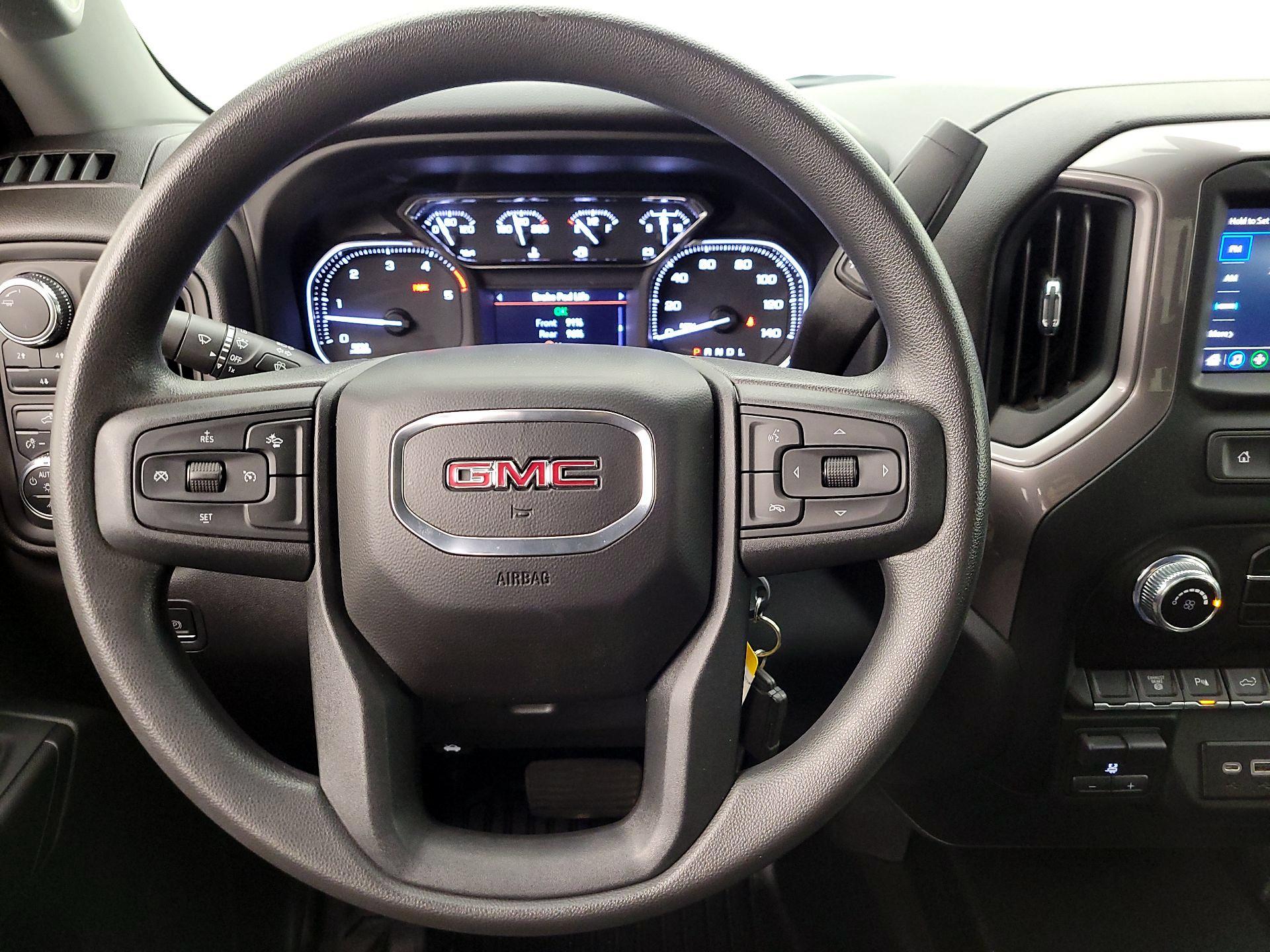 Thumbnail: 2023 GMC Sierra 3500 - 10