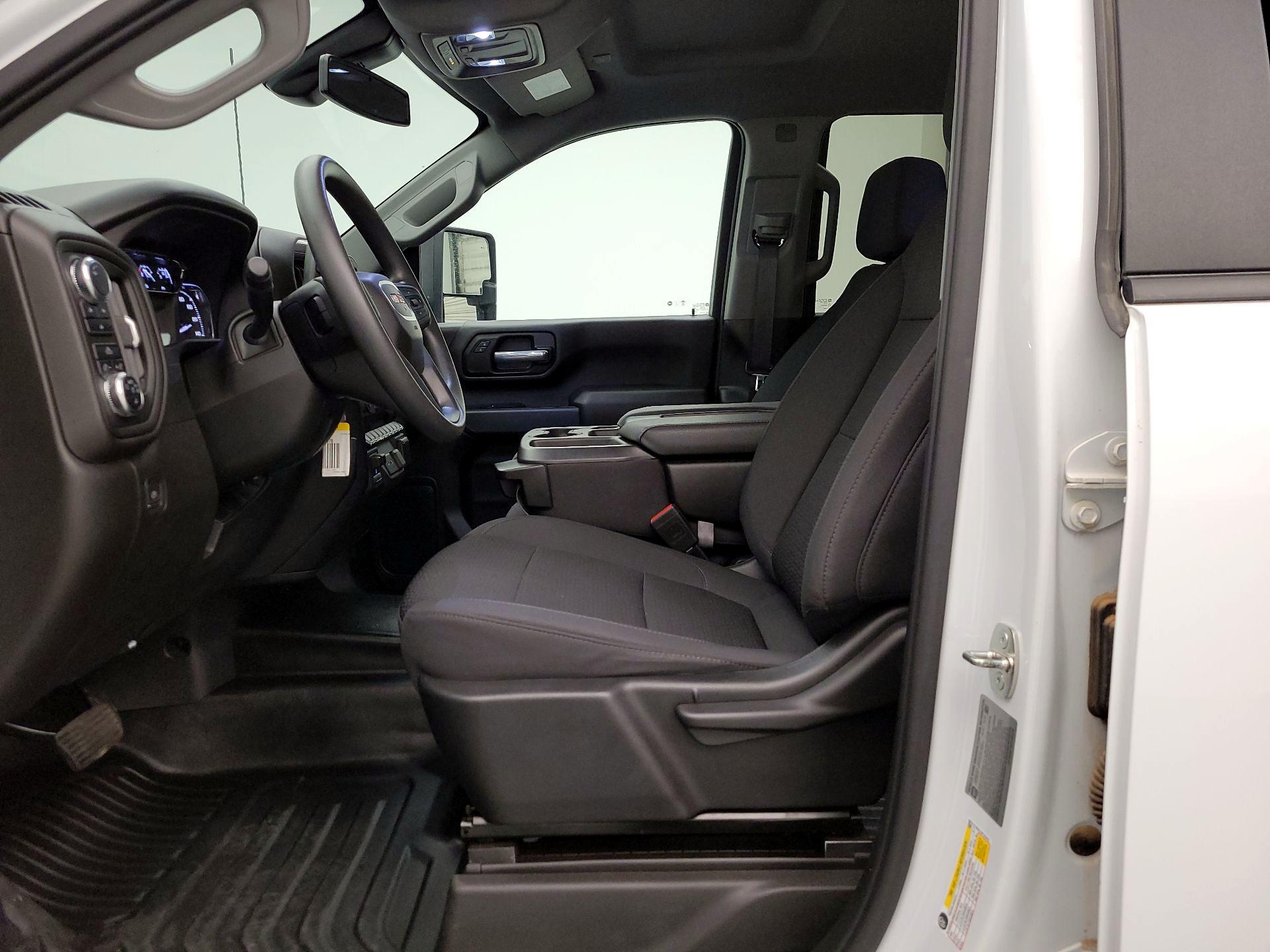 Thumbnail: 2023 GMC Sierra 3500 - 11