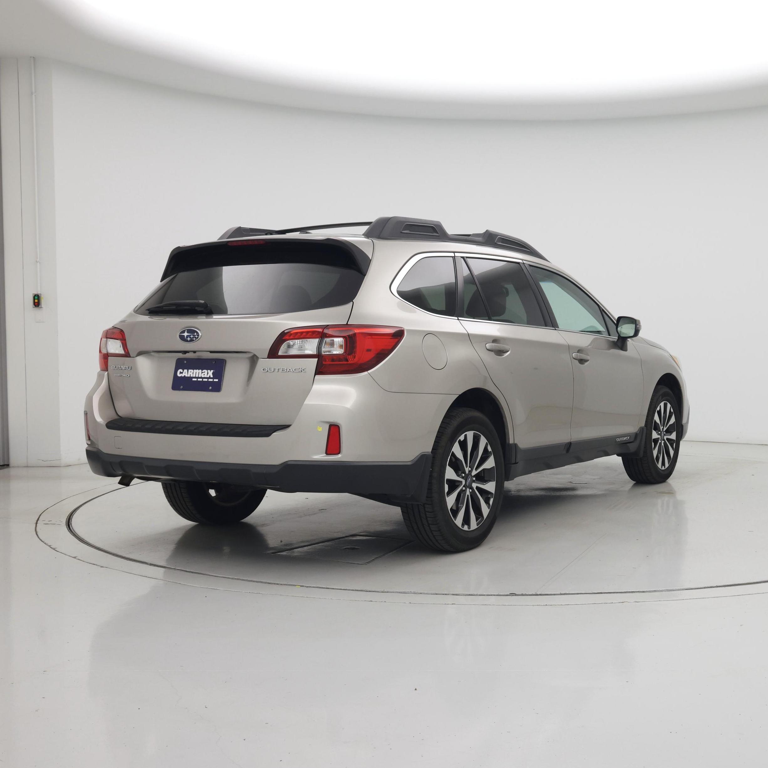Thumbnail: 2015 Subaru Outback - 8