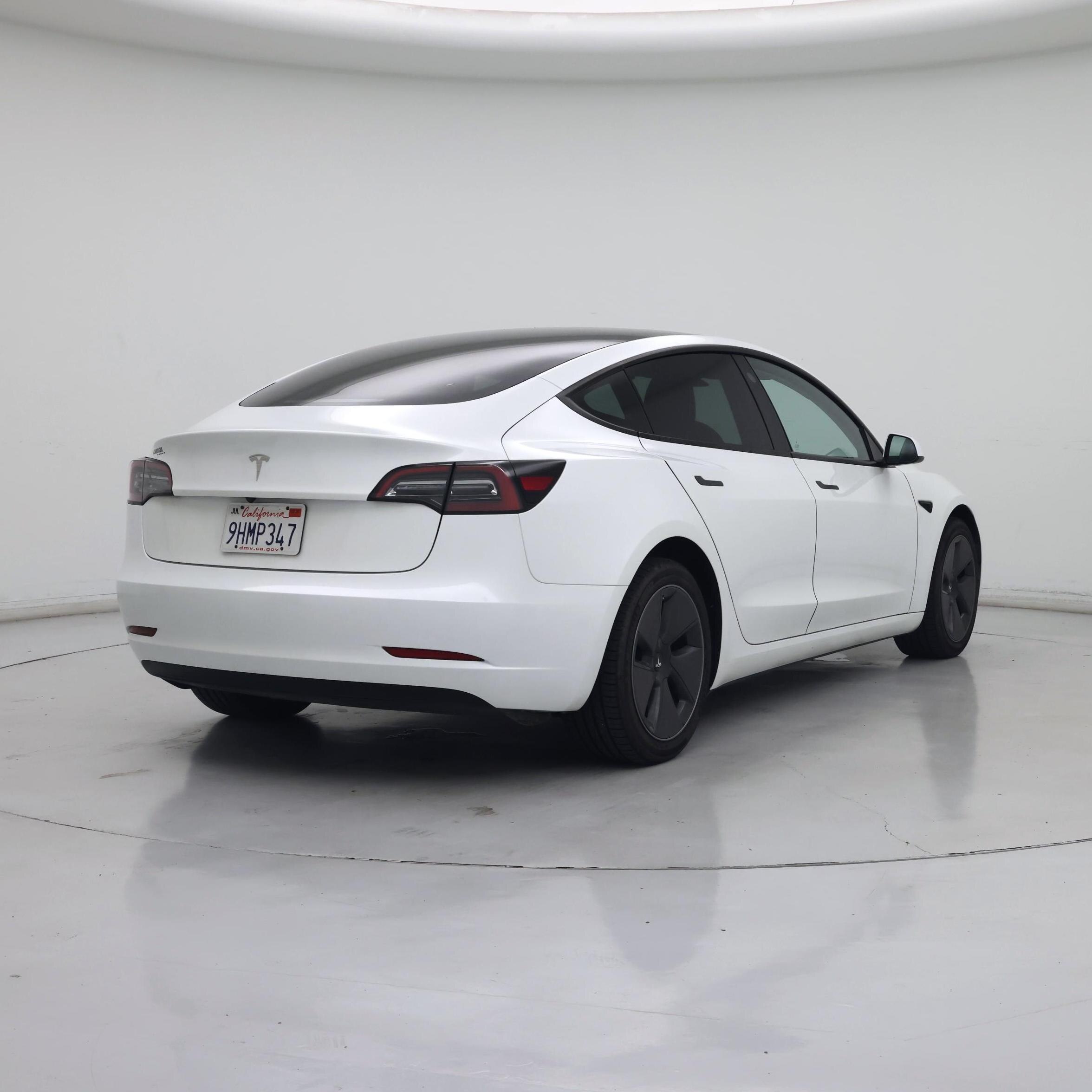 Thumbnail: 2023 Tesla Model 3 - 8