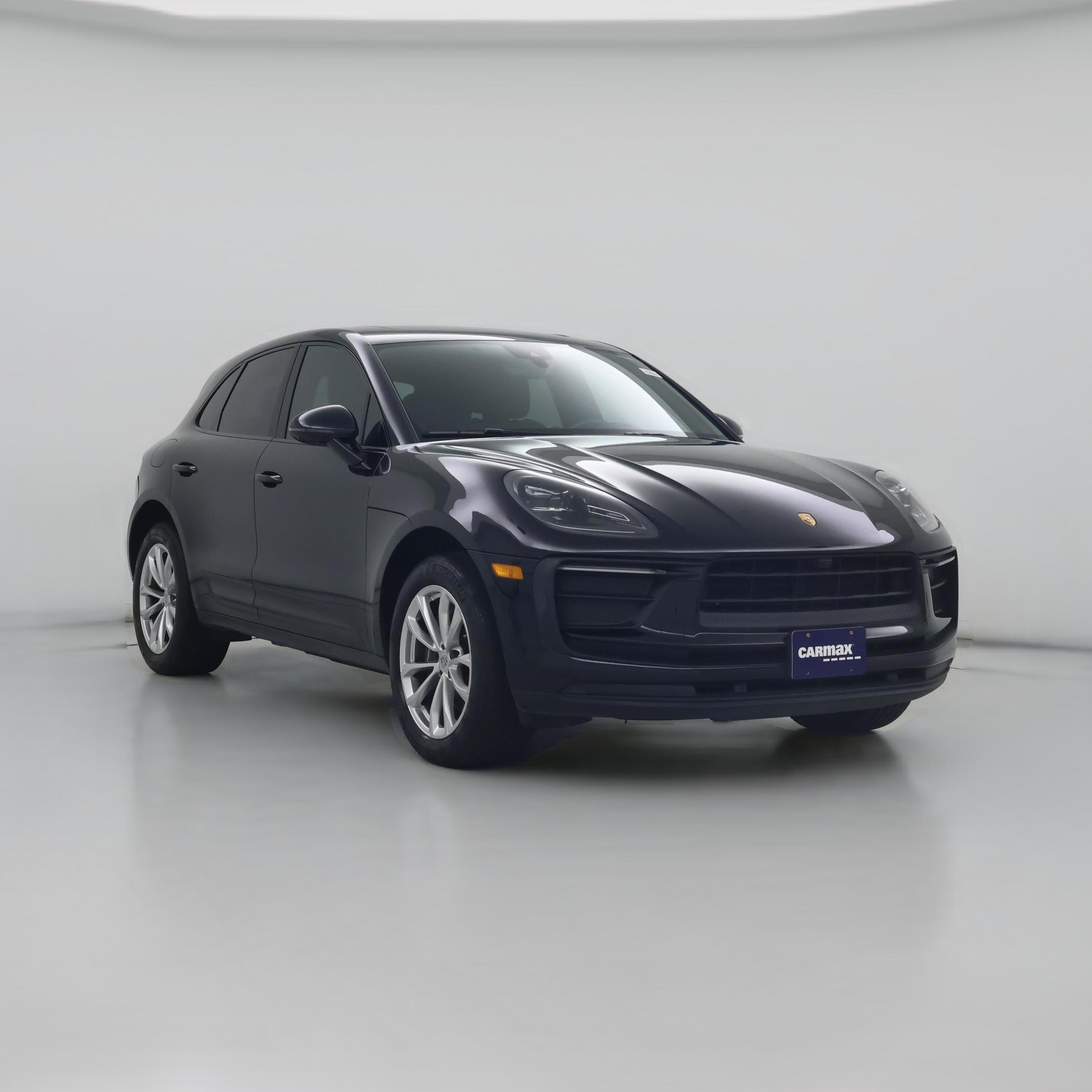 Thumbnail: 2022 Porsche Macan - 1