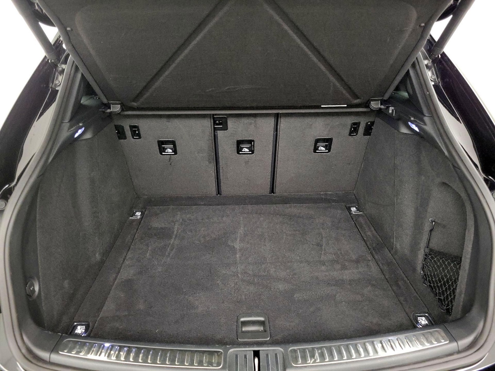 2022 Porsche Macan Base - Photo 22