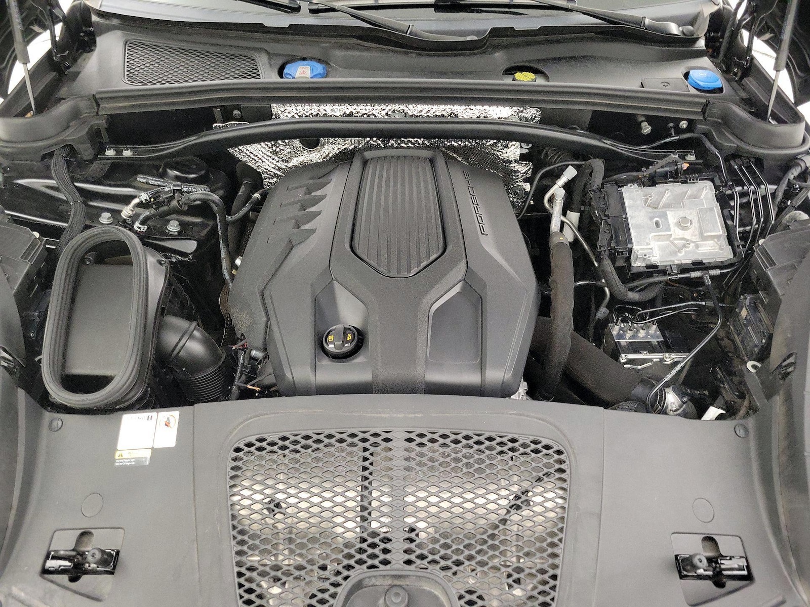 2022 Porsche Macan Base - Photo 23